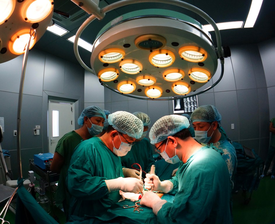 Tăng cường ứng dụng công nghệ, kỹ thuật hiện đại phục vụ bệnh nhân- Ảnh 2. Tăng cường ứng dụng công nghệ, kỹ thuật hiện đại phục vụ bệnh nhân- Ảnh 2.