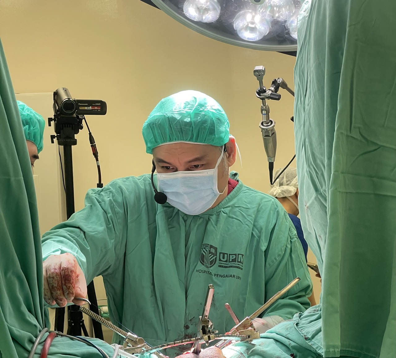 Chuyên gia quốc tế đến Bệnh viện Bình Dân chia sẻ điều trị hẹp niệu đạo- Ảnh 1. Chuyên gia quốc tế đến Bệnh viện Bình Dân chia sẻ điều trị hẹp niệu đạo- Ảnh 1.