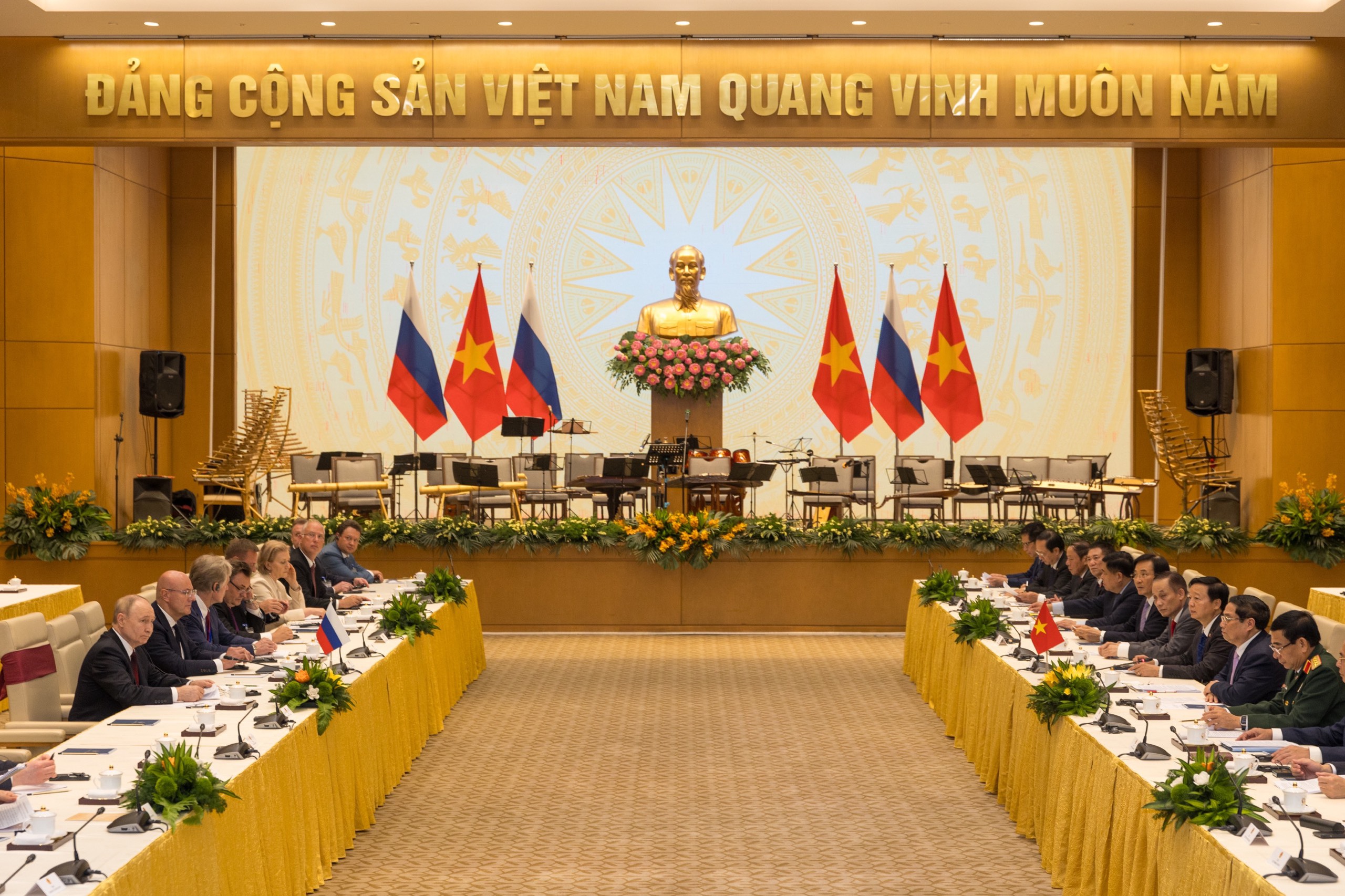 Thủ tướng Phạm Minh Chính hội kiến Tổng thống Nga Vladimir Putin- Ảnh 6.