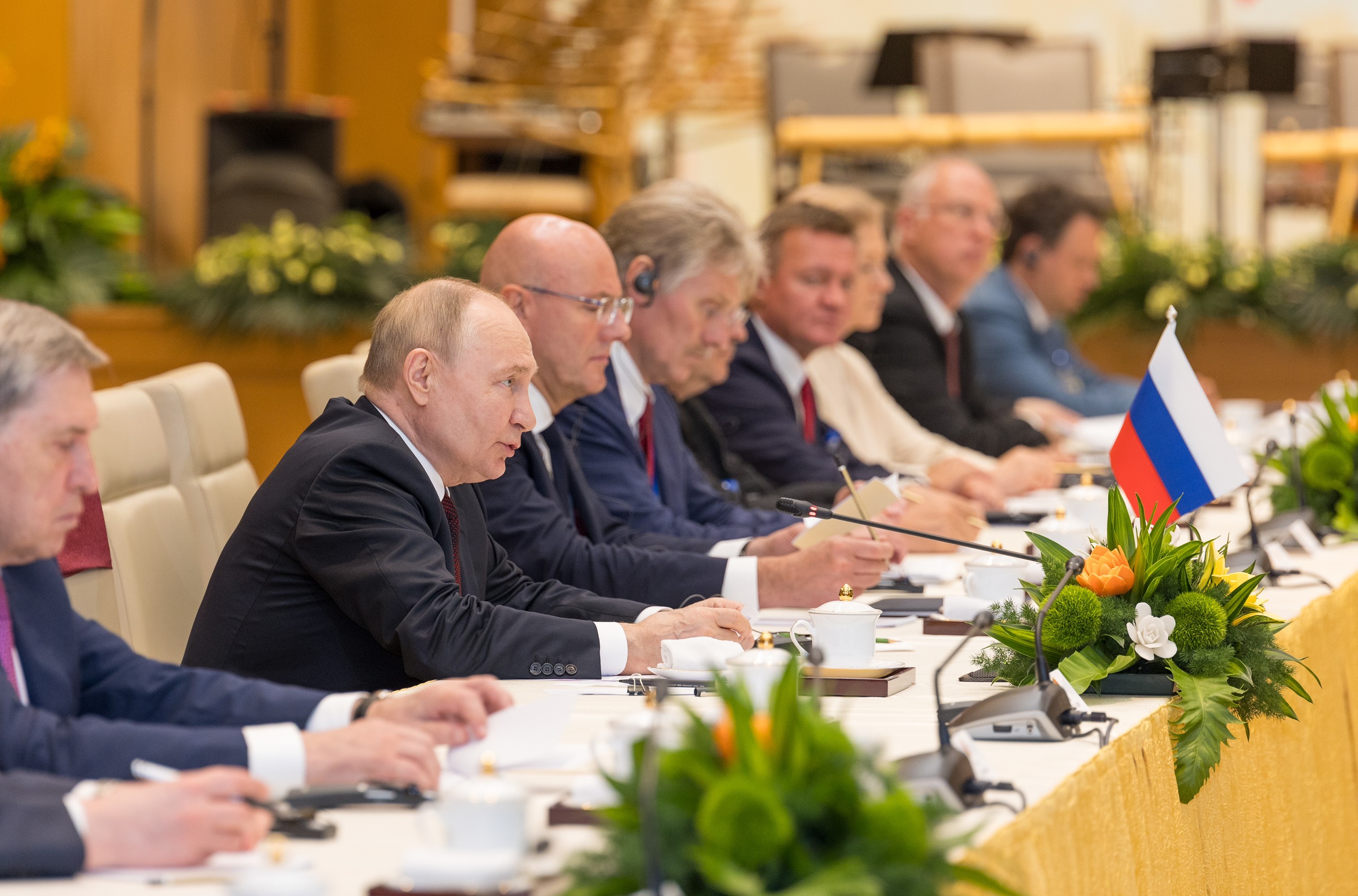 Thủ tướng Phạm Minh Chính hội kiến Tổng thống Nga Vladimir Putin- Ảnh 7.