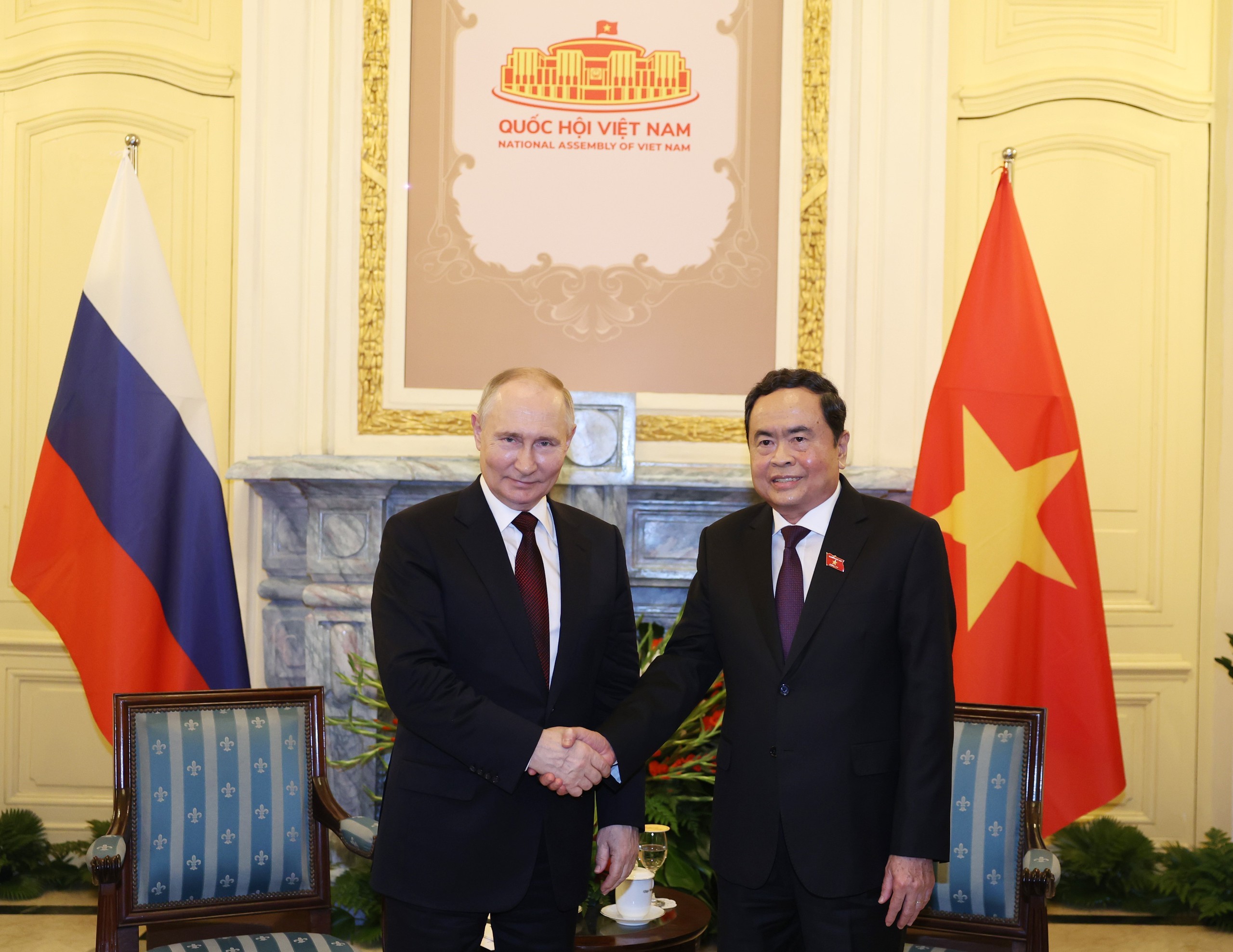 Chủ tịch Quốc hội Trần Thanh Mẫn hội kiến Tổng thống Nga Vladimir Putin- Ảnh 2.