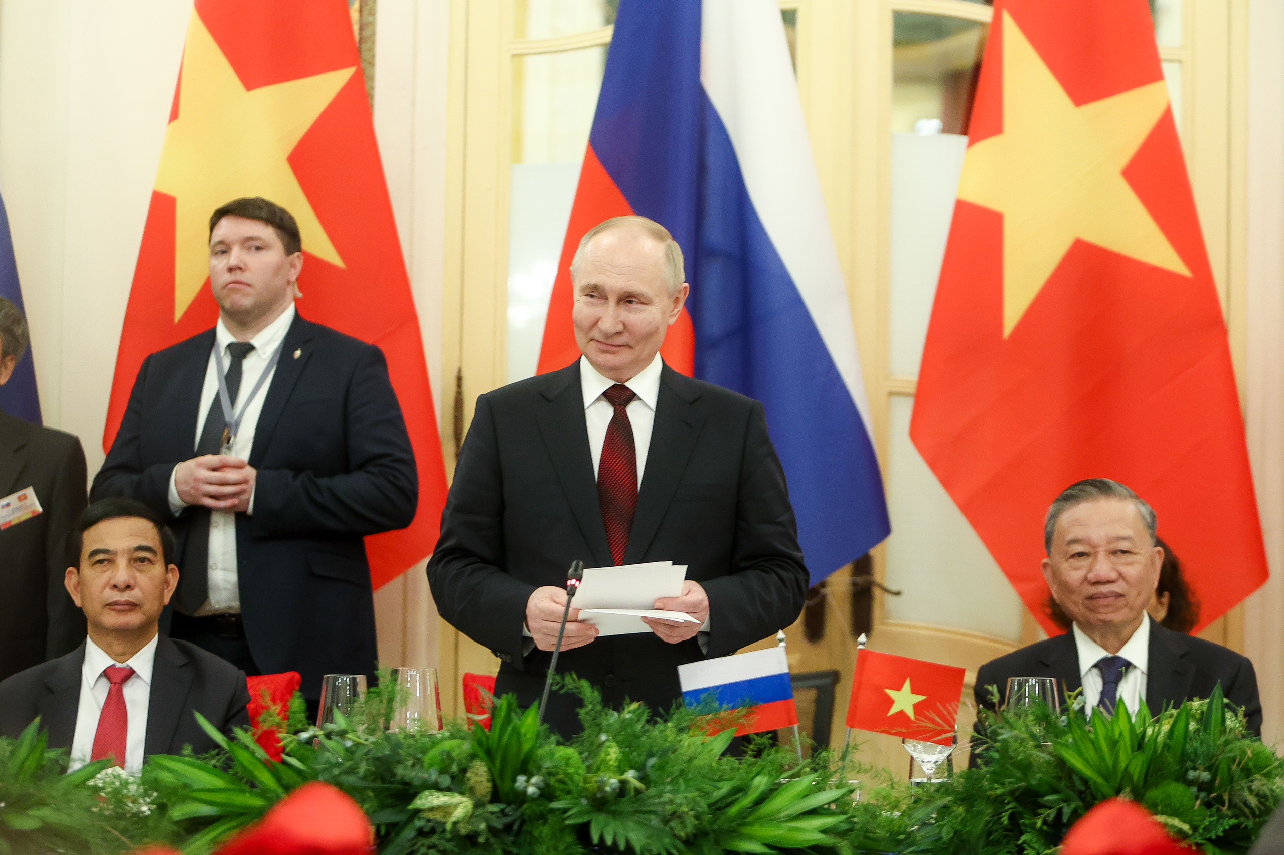 Chủ tịch nước Tô Lâm chủ trì tiệc chiêu đãi Tổng thống Nga Vladimir Putin- Ảnh 2.