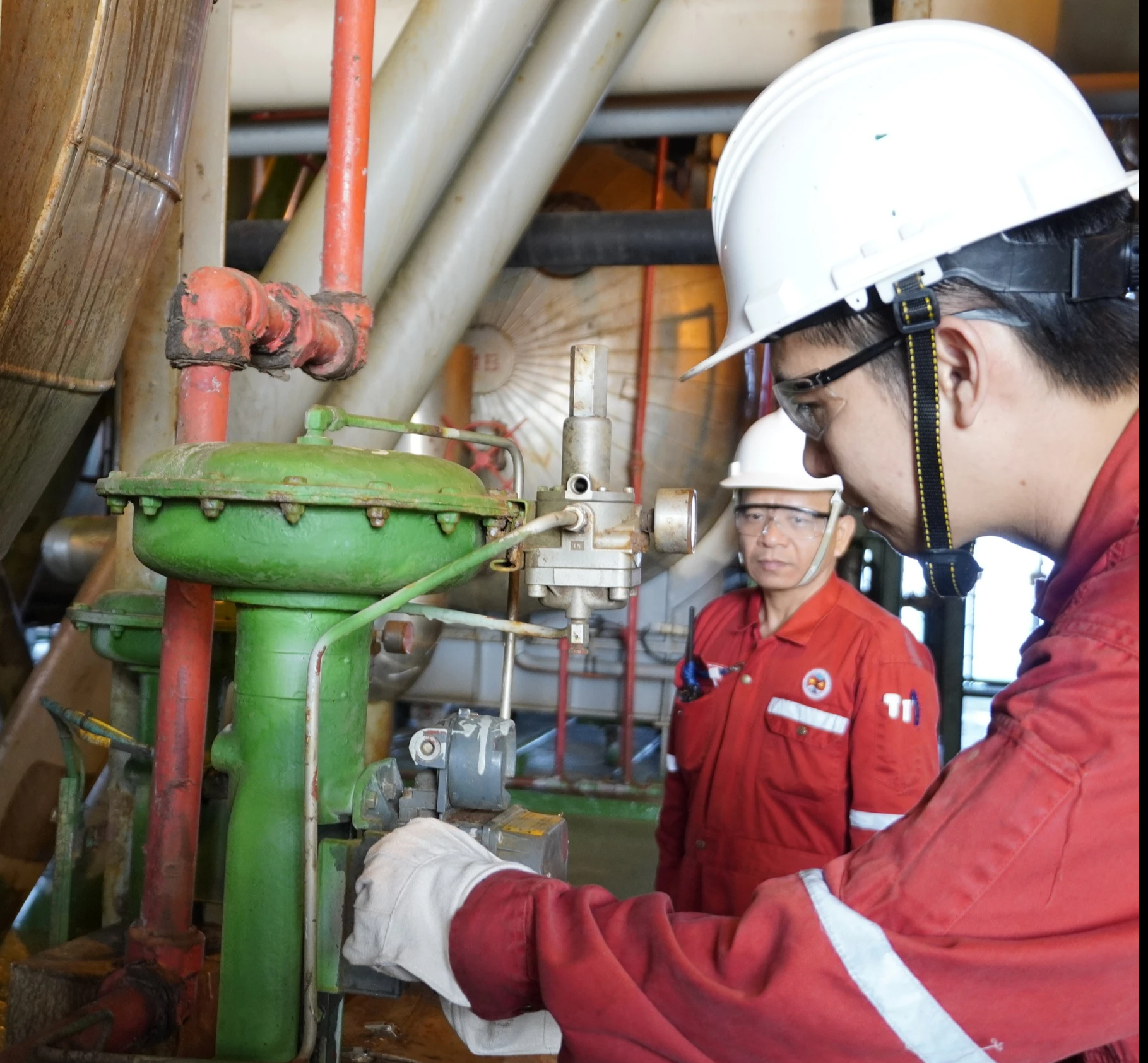 Vietsovpetro khai thác 250 triệu tấn dầu- Ảnh 1. Vietsovpetro khai thác 250 triệu tấn dầu- Ảnh 1.