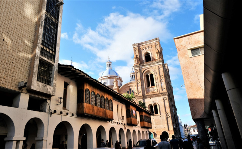 Επισκεφθείτε την πρωτεύουσα του Ισημερινού με πολλά όμορφα χειροτεχνήματα, γαλάζια θάλασσα, μαγευτικά ηφαίστεια - Φωτογραφία 5. Tới Ecuador thăm thủ đô với nhiều hàng thủ công đẹp, biển xanh, núi lửa hùng vĩ- Ảnh 5.