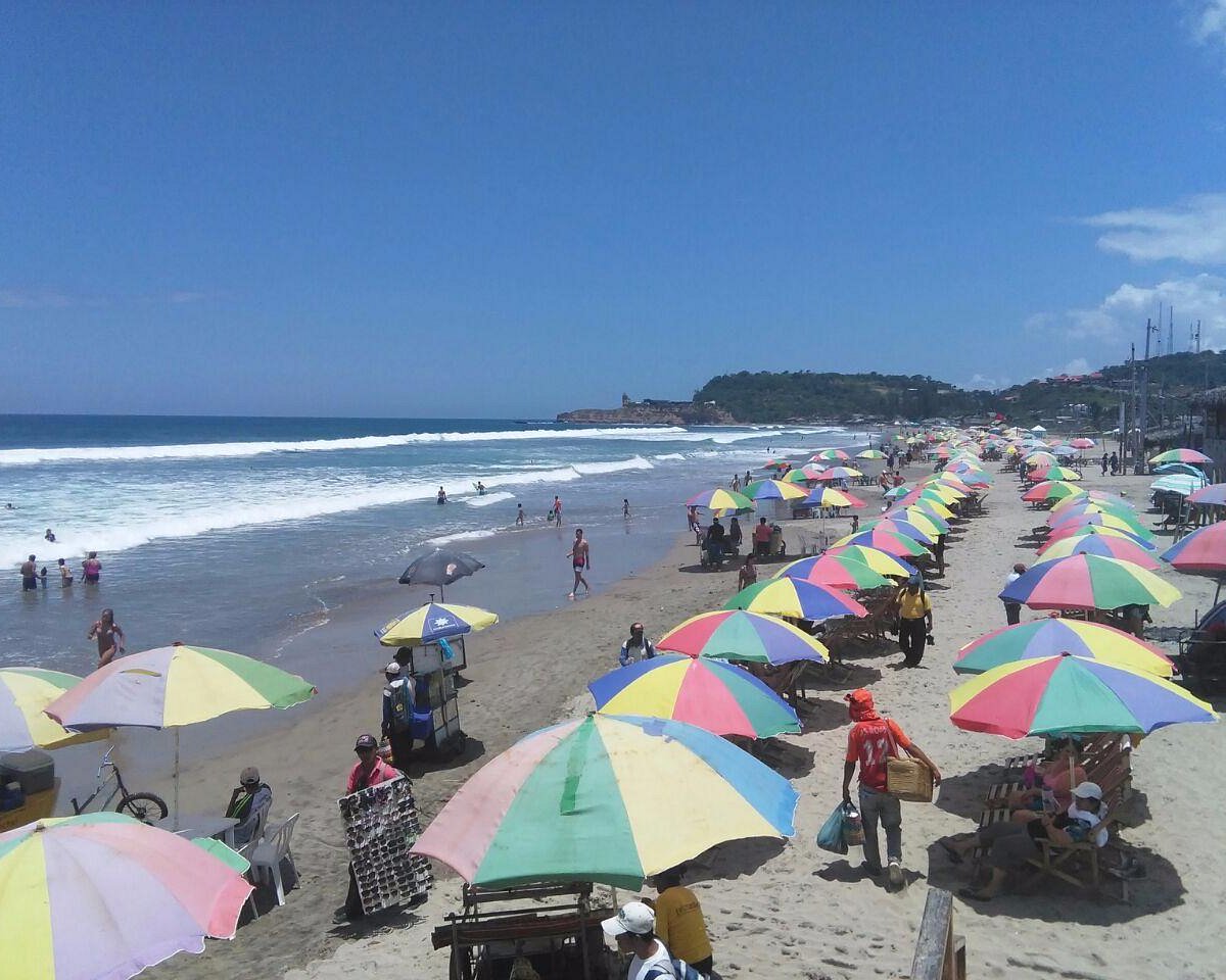 Επισκεφθείτε την πρωτεύουσα του Ισημερινού με τα πολλά όμορφα χειροτεχνήματα, τη γαλάζια θάλασσα, τα μαγευτικά ηφαίστεια - Φωτογραφία 2. Tới Ecuador thăm thủ đô với nhiều hàng thủ công đẹp, biển xanh, núi lửa hùng vĩ- Ảnh 2.