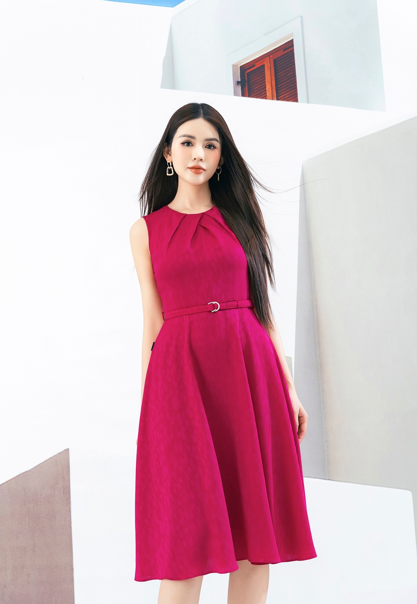 Jeśli chcesz, żeby komplementowano Cię za Twoją młodość, zainwestuj w kolorowe ubrania - Zdjęcie 2. Muốn được khen ngợi trẻ trung, hãy đầu tư vào trang phục đa sắc màu- Ảnh 2.