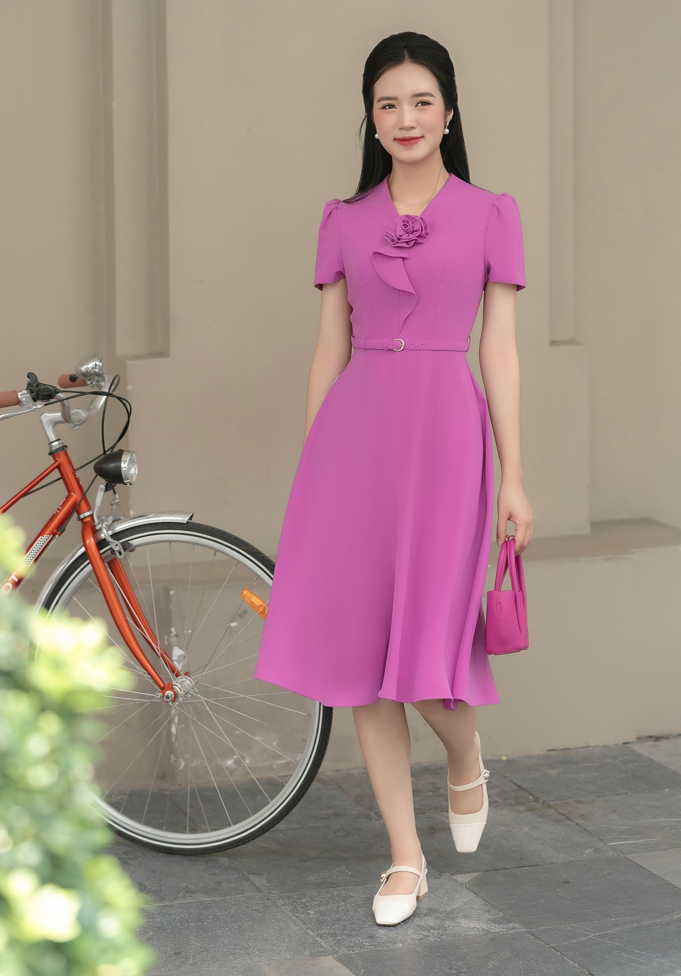 Jeśli chcesz, żeby komplementowano Cię za młody wygląd, zainwestuj w kolorowe ubrania - Zdjęcie 7. Muốn được khen ngợi trẻ trung, hãy đầu tư vào trang phục đa sắc màu- Ảnh 7.