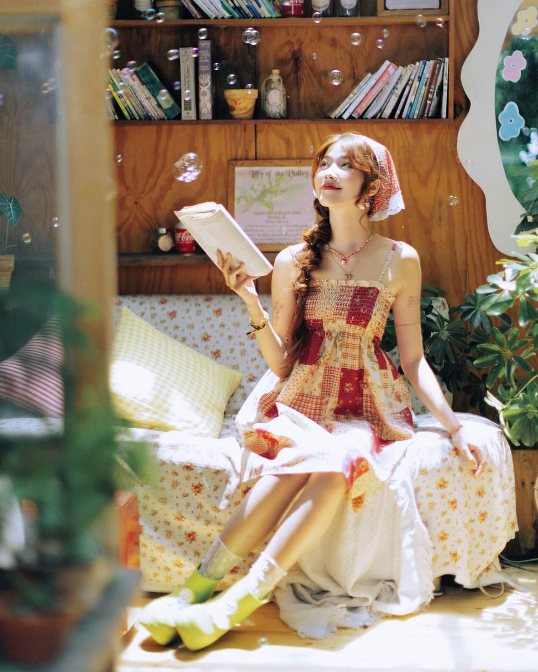 Χαθείτε σε έναν παραμυθένιο κόσμο με ρομαντικό στυλ Cottagecore - Φωτογραφία 1. Lạc vào thế giới cổ tích với phong cách Cottagecore đầy lãng mạn- Ảnh 1.