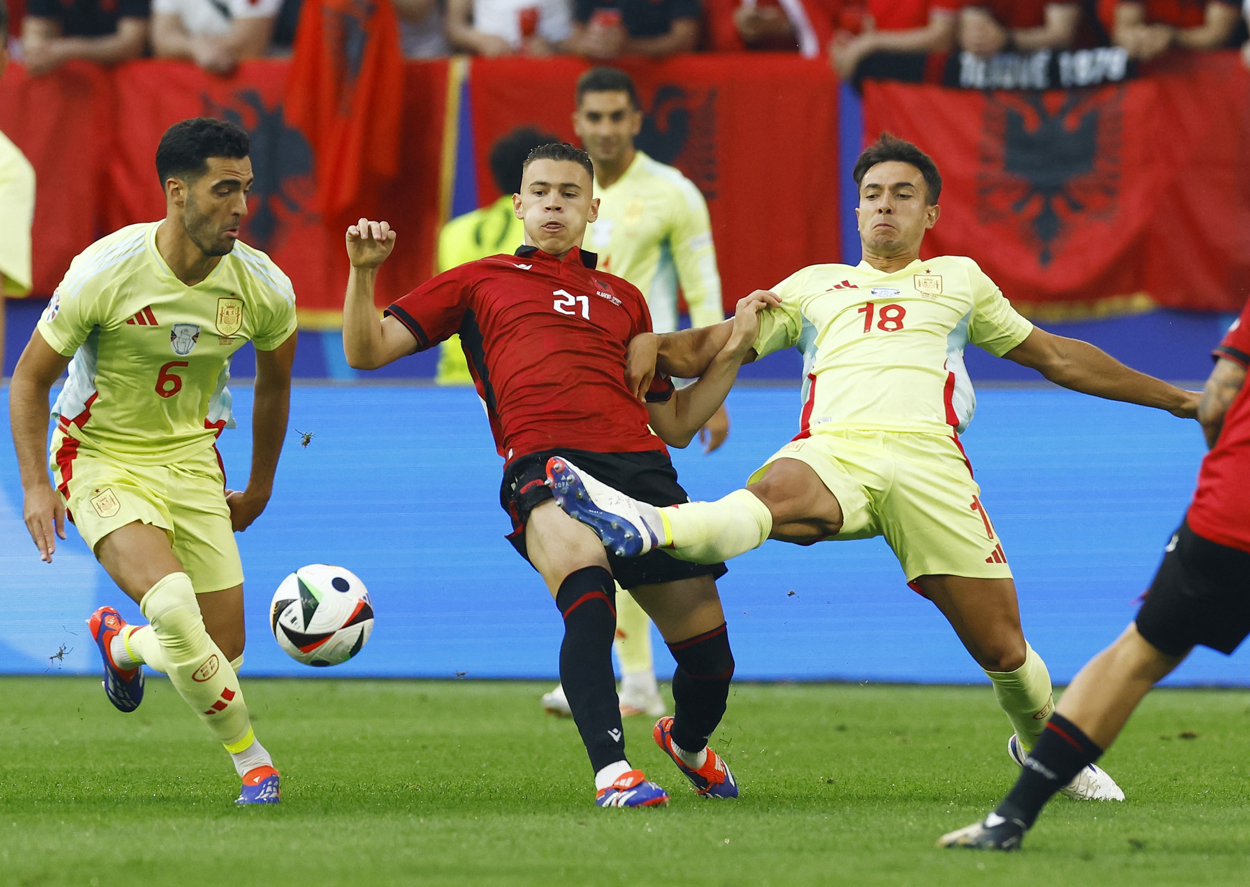 Thắng dễ Albania, đội tuyển Tây Ban Nha vào vòng play-off với ngôi đầu bảng  'tử thần'