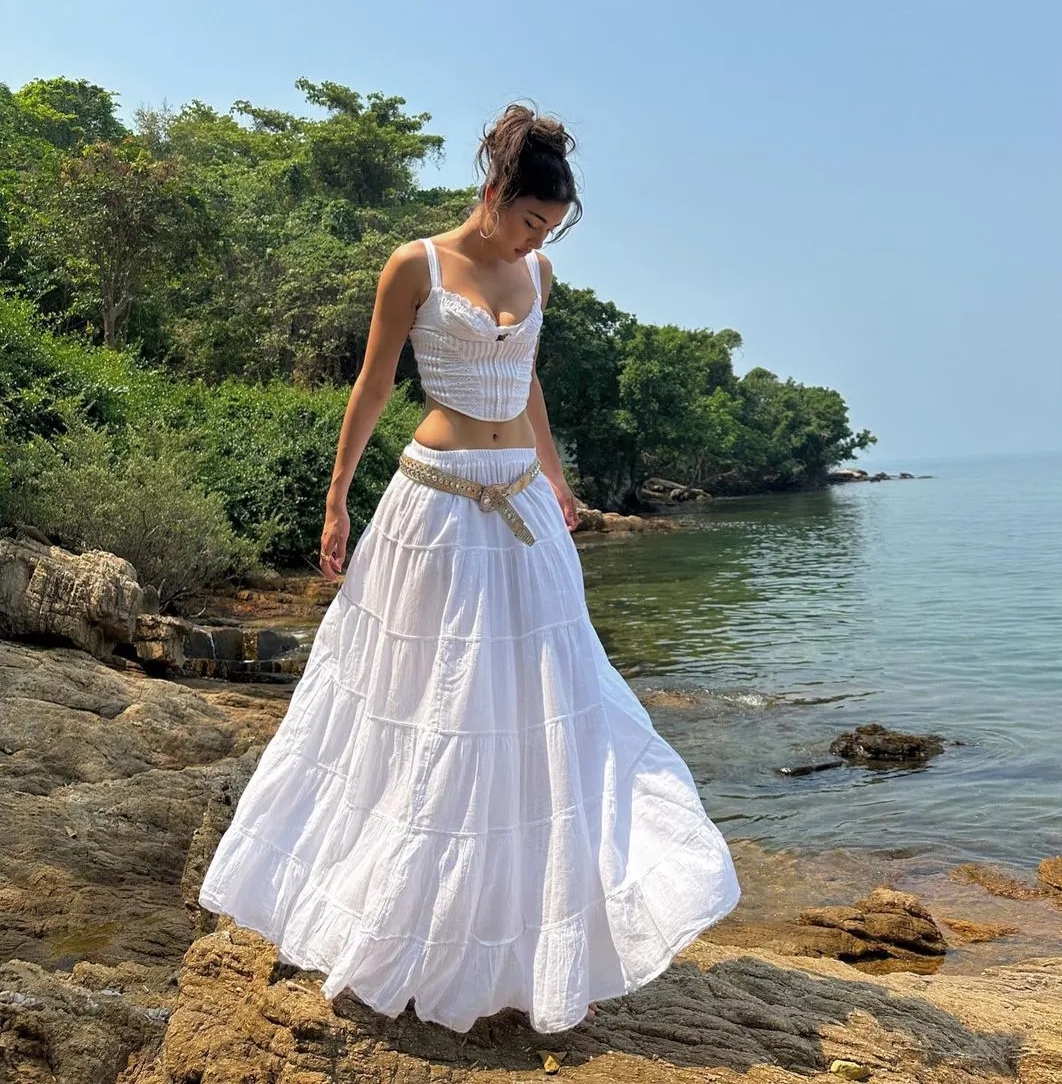 5 must-have white dress styles for this summer - Photo 4. 5 kiểu váy trắng nhất định phải có trong mùa hè này- Ảnh 4.