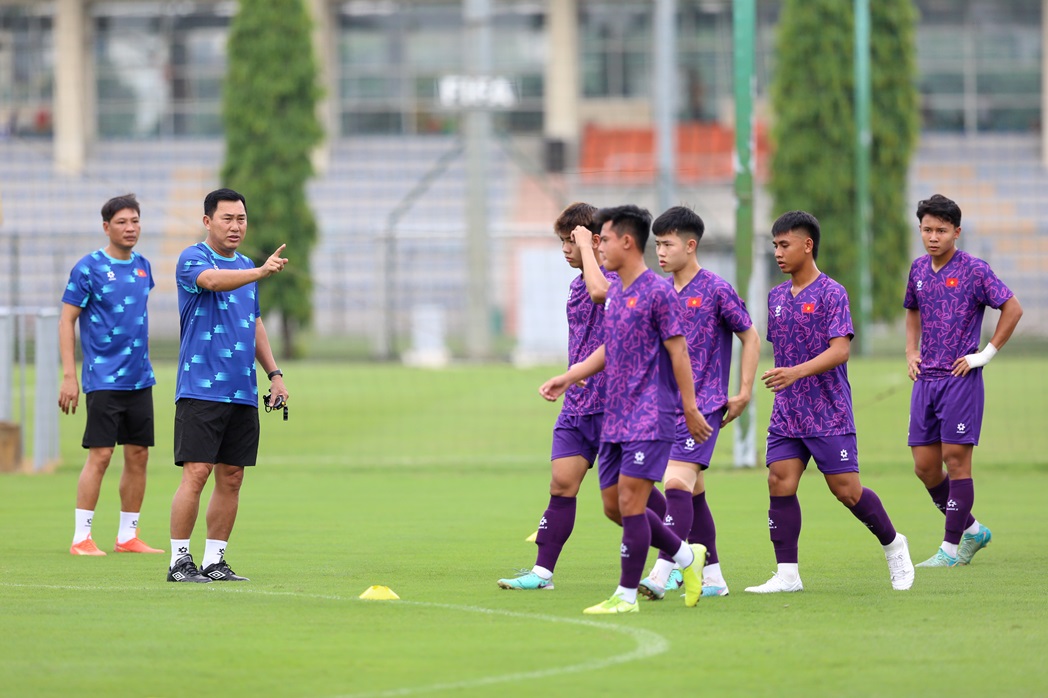 U.19 Việt Nam: ‘Cánh chim lạ’ xuất hiện, tài năng Việt kiều từng khoác áo U.15 CH Czech- Ảnh 1.