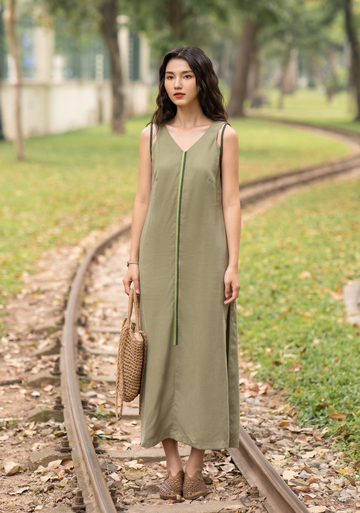 Trend linen musim panas tiada siapa yang mahu ketinggalan - Foto 7. Xu hướng linen mùa hè không ai muốn bỏ lỡ- Ảnh 7.