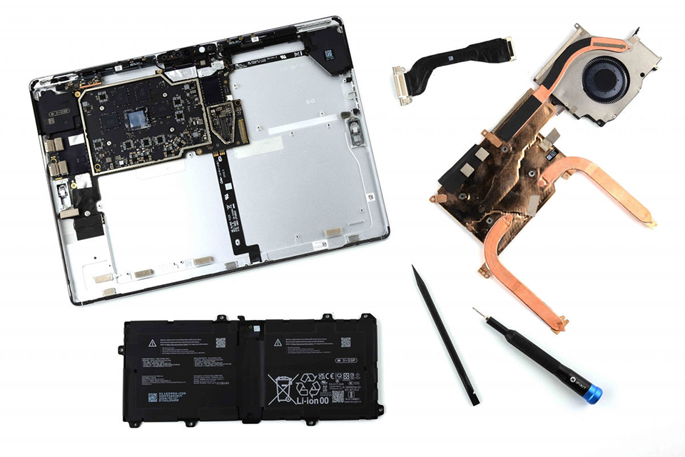 iFixit bất ngờ trước khả năng sửa chữa của dòng Surface mới - Ảnh 2