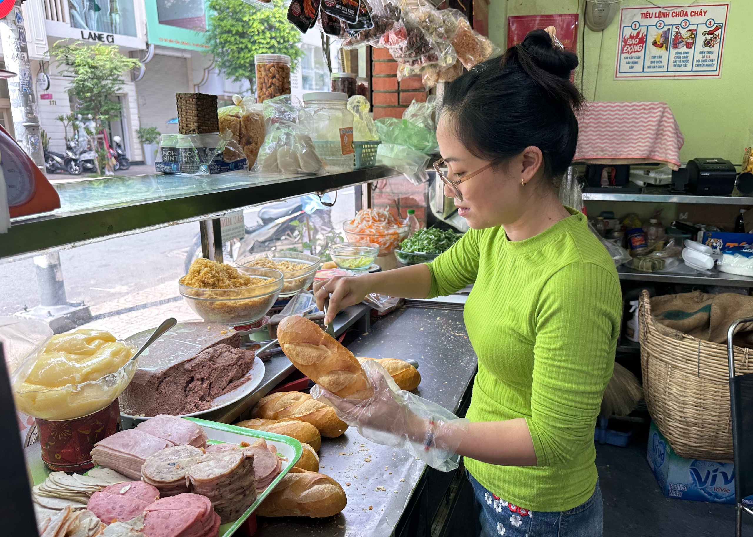 Hôm nay Michelin Guide công bố danh sách quán ăn ở Việt Nam: Bánh mì liệu có đánh rớt như 2023?- Ảnh 4.