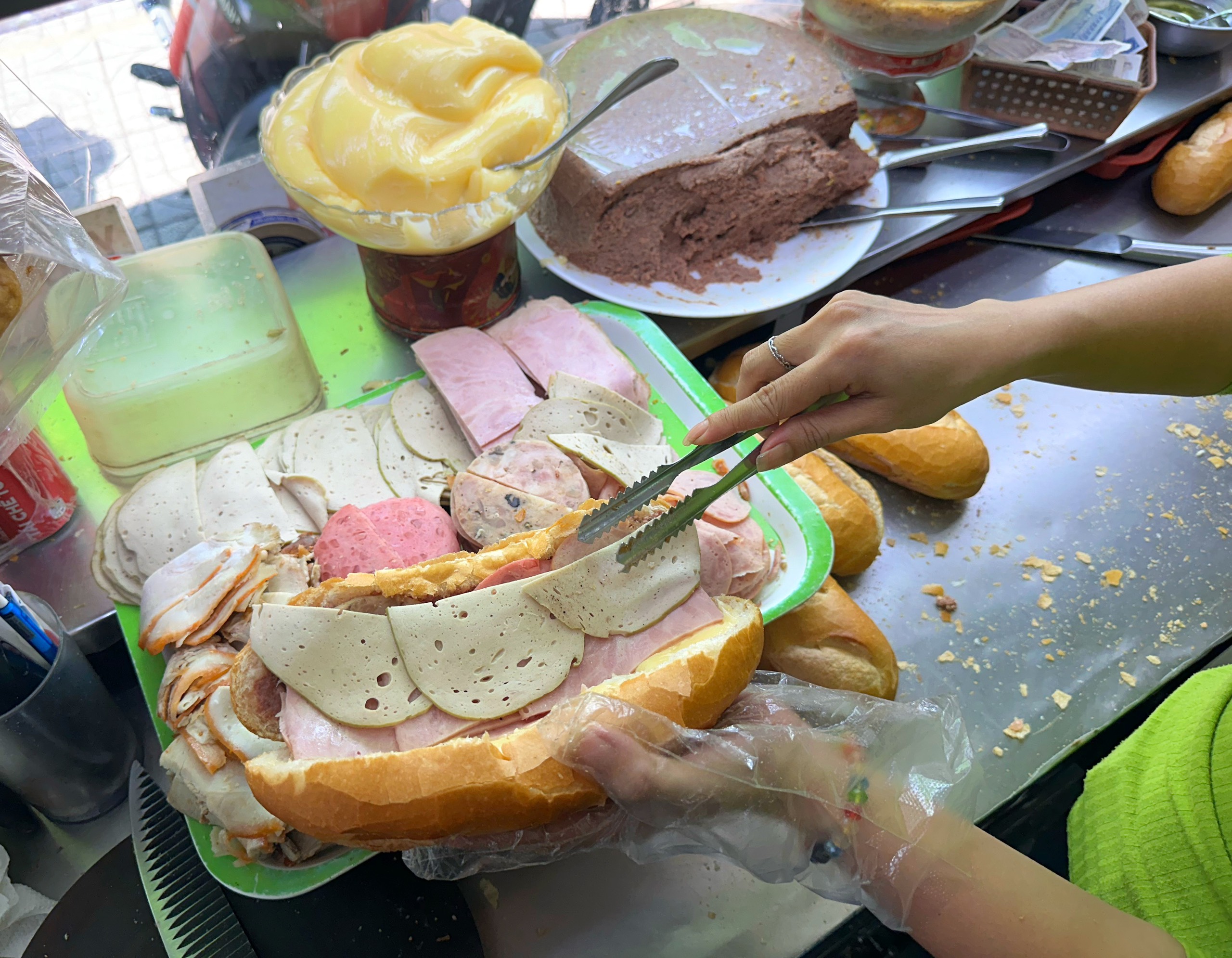 Hôm nay Michelin Guide công bố danh sách quán ăn ở Việt Nam: Bánh mì liệu có đánh rớt như 2023?- Ảnh 7.