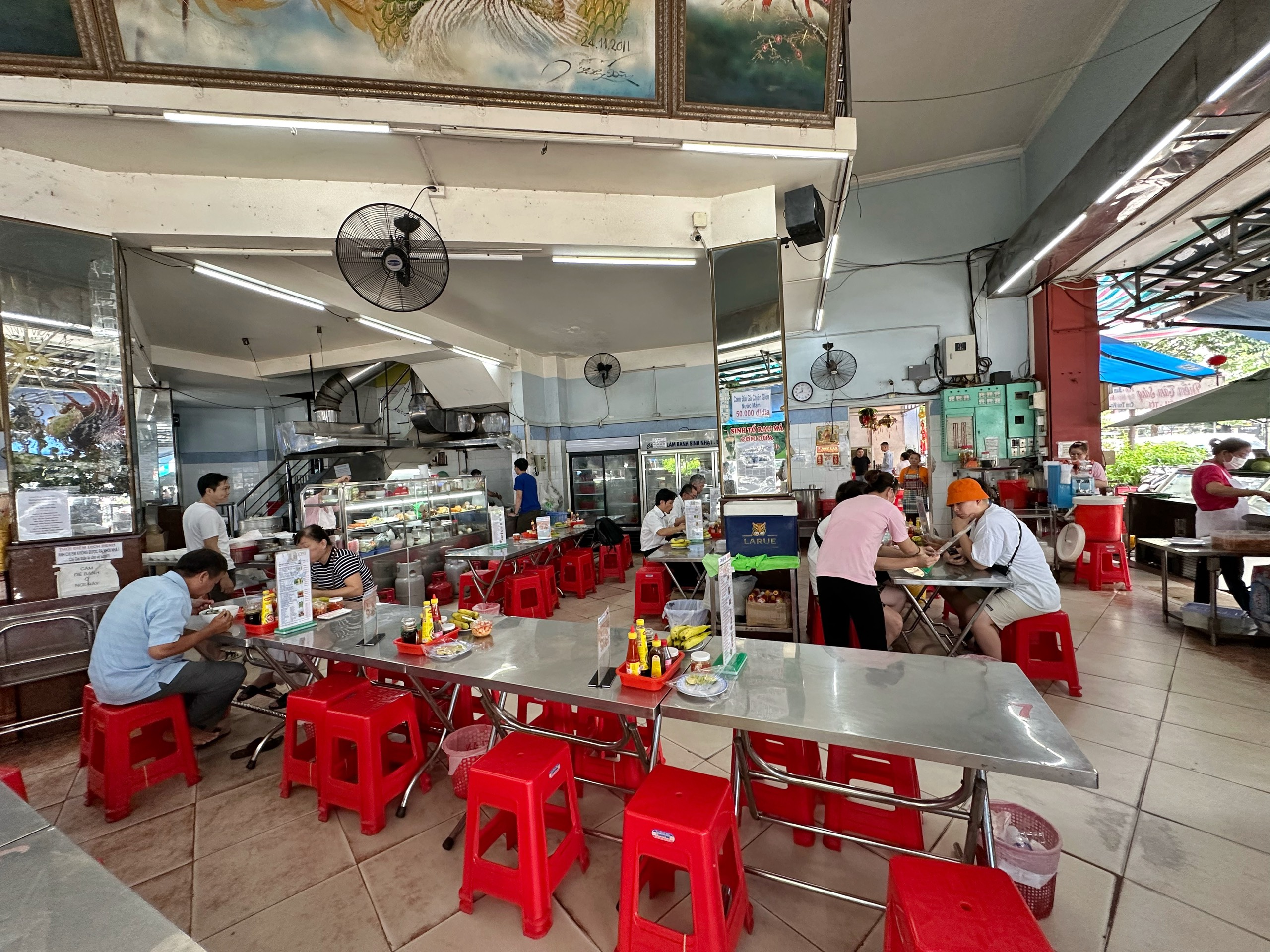 Hôm nay Michelin Guide công bố danh sách quán ăn ở Việt Nam: Bánh mì liệu có đánh rớt như 2023?- Ảnh 6.