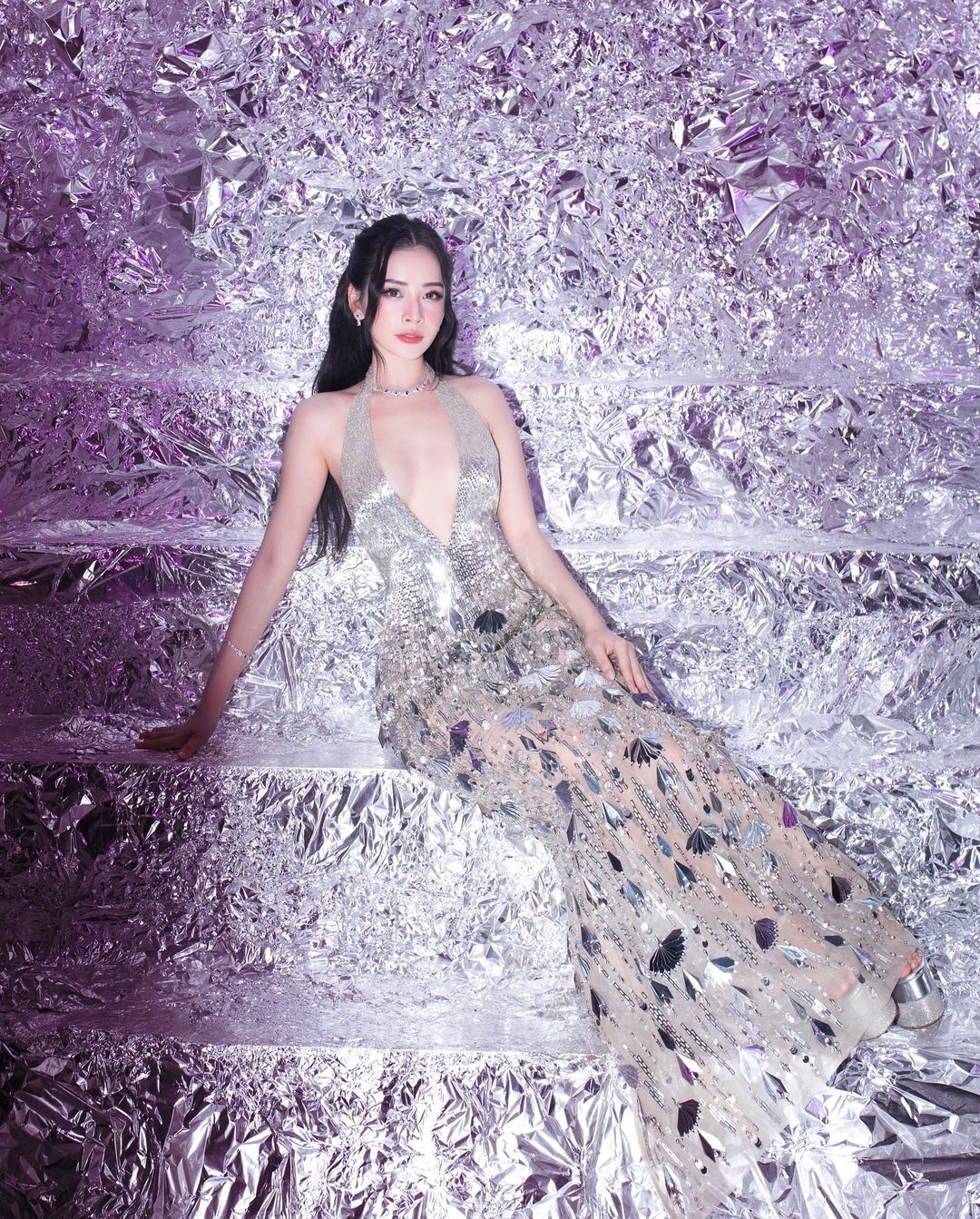 Chi Pu var tyvärr  Chi Pu bị 'dìm dáng' đáng tiếc khi đứng cạnh Mina nhóm TWICE- Ảnh 7.