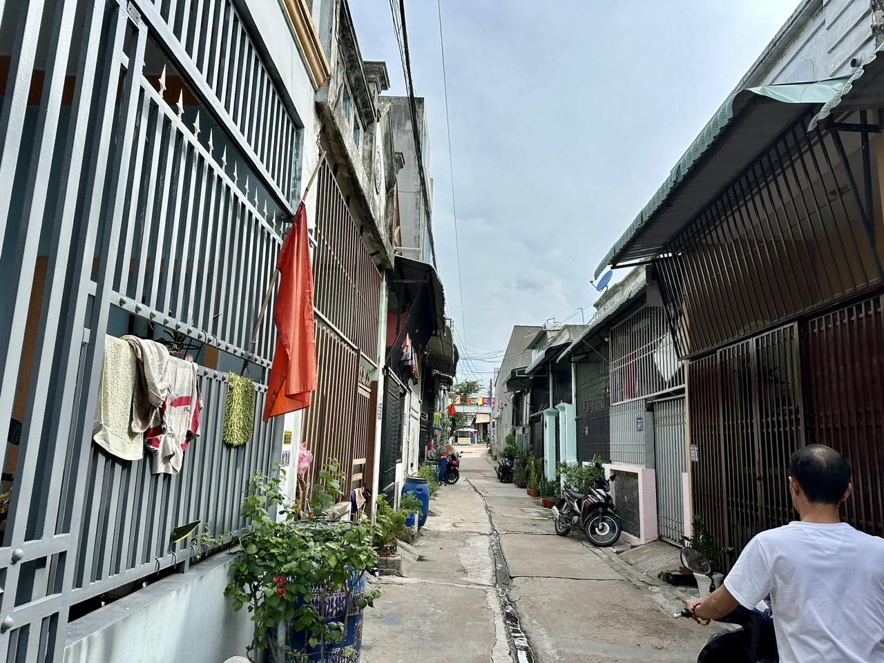 Bình Dương: Vì sao nhiều hộ dân ở Tân Phước Khánh 'chưa được cấp điện'?- Ảnh 2.