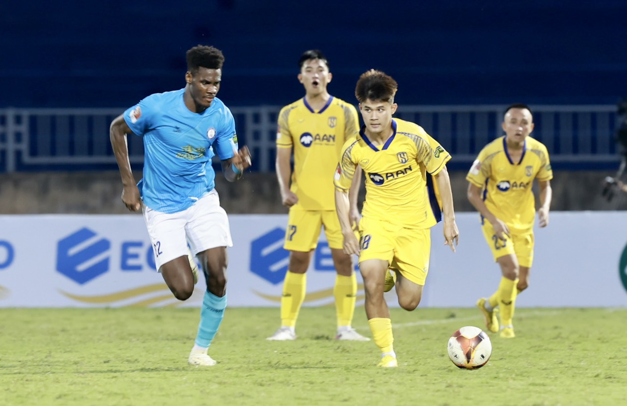 Junges SLNA-Talent punktet im Alleingang wie Messi, U.19 Vietnam verliert bedauerlicherweise gegen Usbekistan – Foto 5.