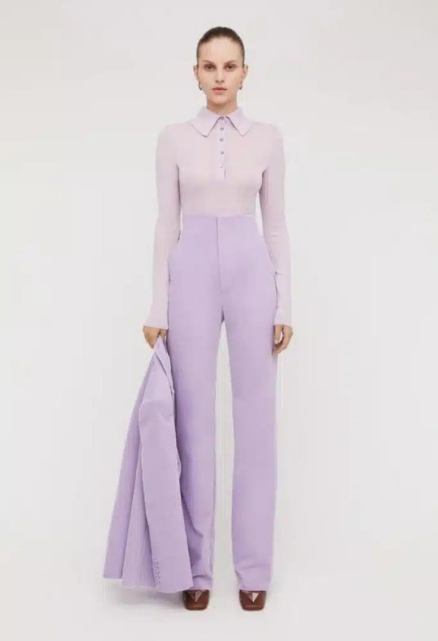 Monokróm, monokróm öltözék - hogyan tehetik a követők gyorsan elegánssá a megjelenésüket - 8. kép. Monochrome, trang phục đơn sắc - cách tín đồ nhanh chóng sở hữu vẻ thanh lịch- Ảnh 8.