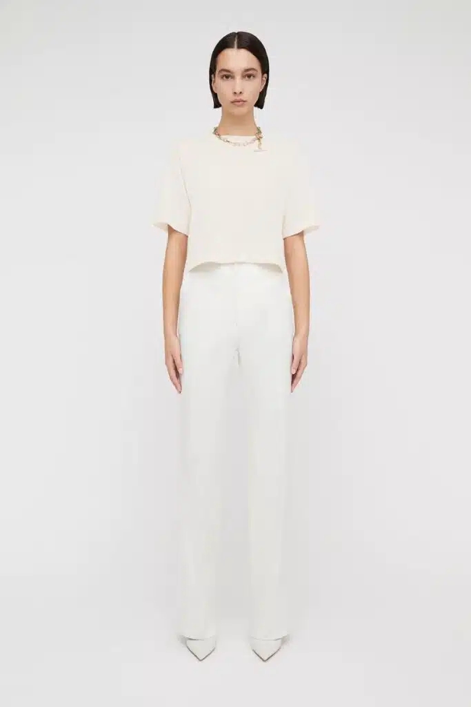 Monokróm, monokróm öltözék - hogyan tehetik a követők gyorsan elegánssá a megjelenésüket - 3. kép. Monochrome, trang phục đơn sắc - cách tín đồ nhanh chóng sở hữu vẻ thanh lịch- Ảnh 3.