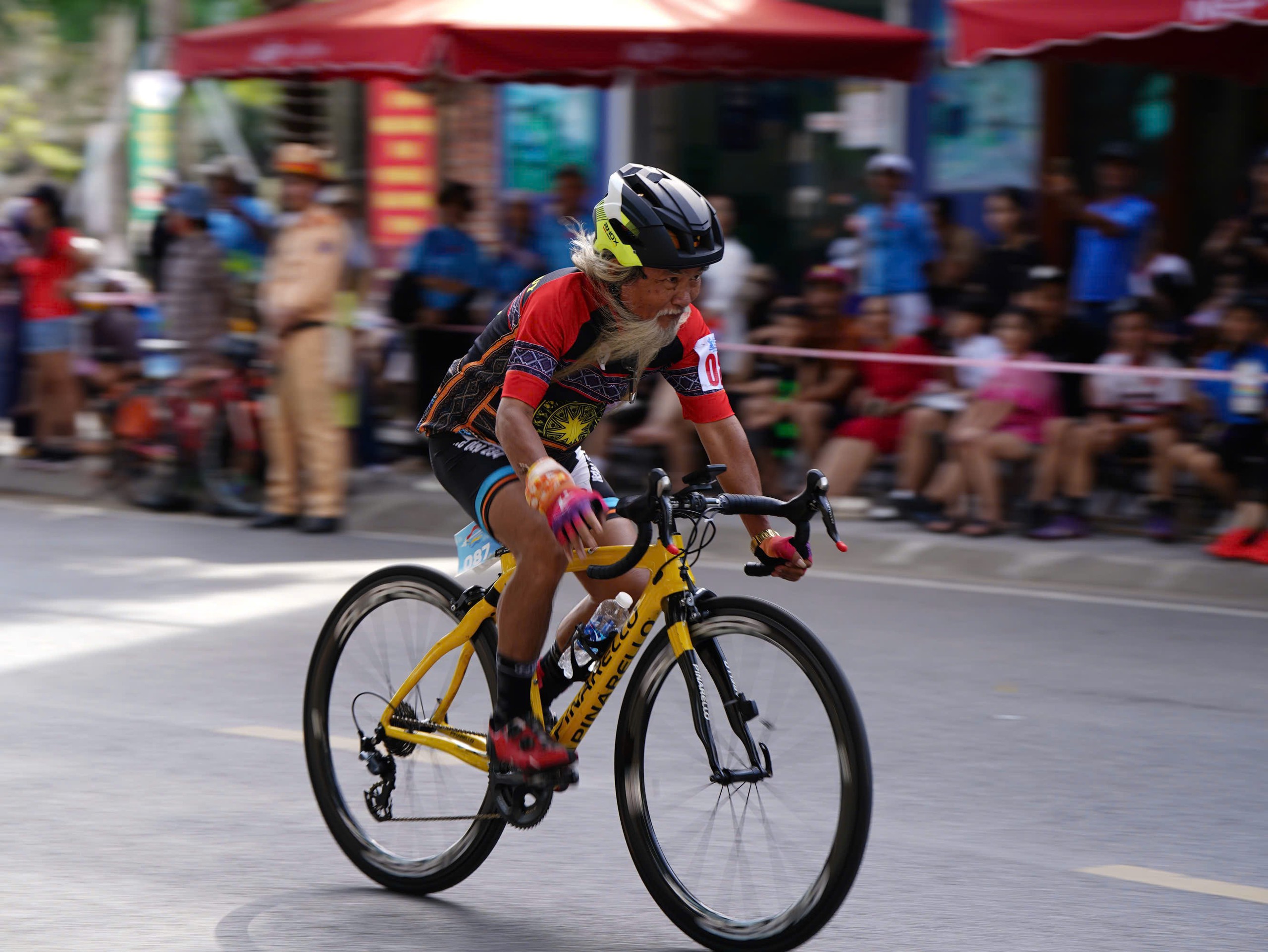 Giải đua xe đạp 'Điểm đến Hòa bình': Gay cấn các nội dung dành cho nam- Ảnh 5.