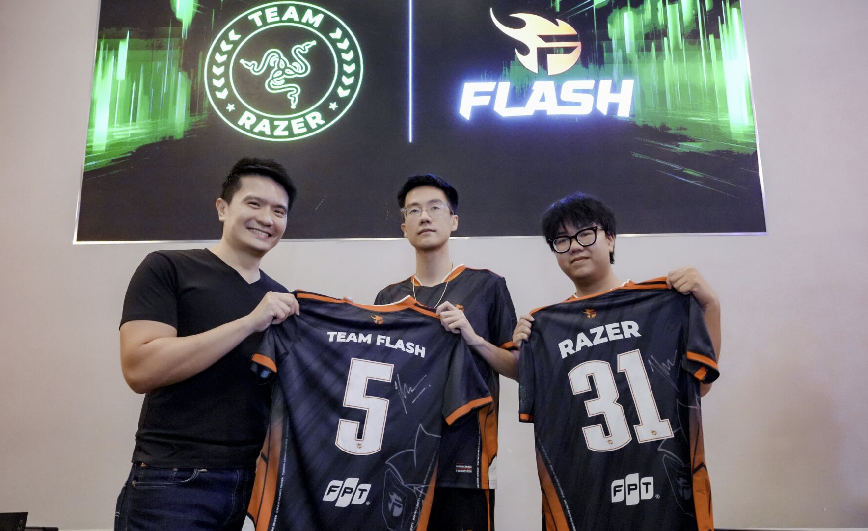 Razer ký thỏa thuận hợp tác với Team Flash - Ảnh 1