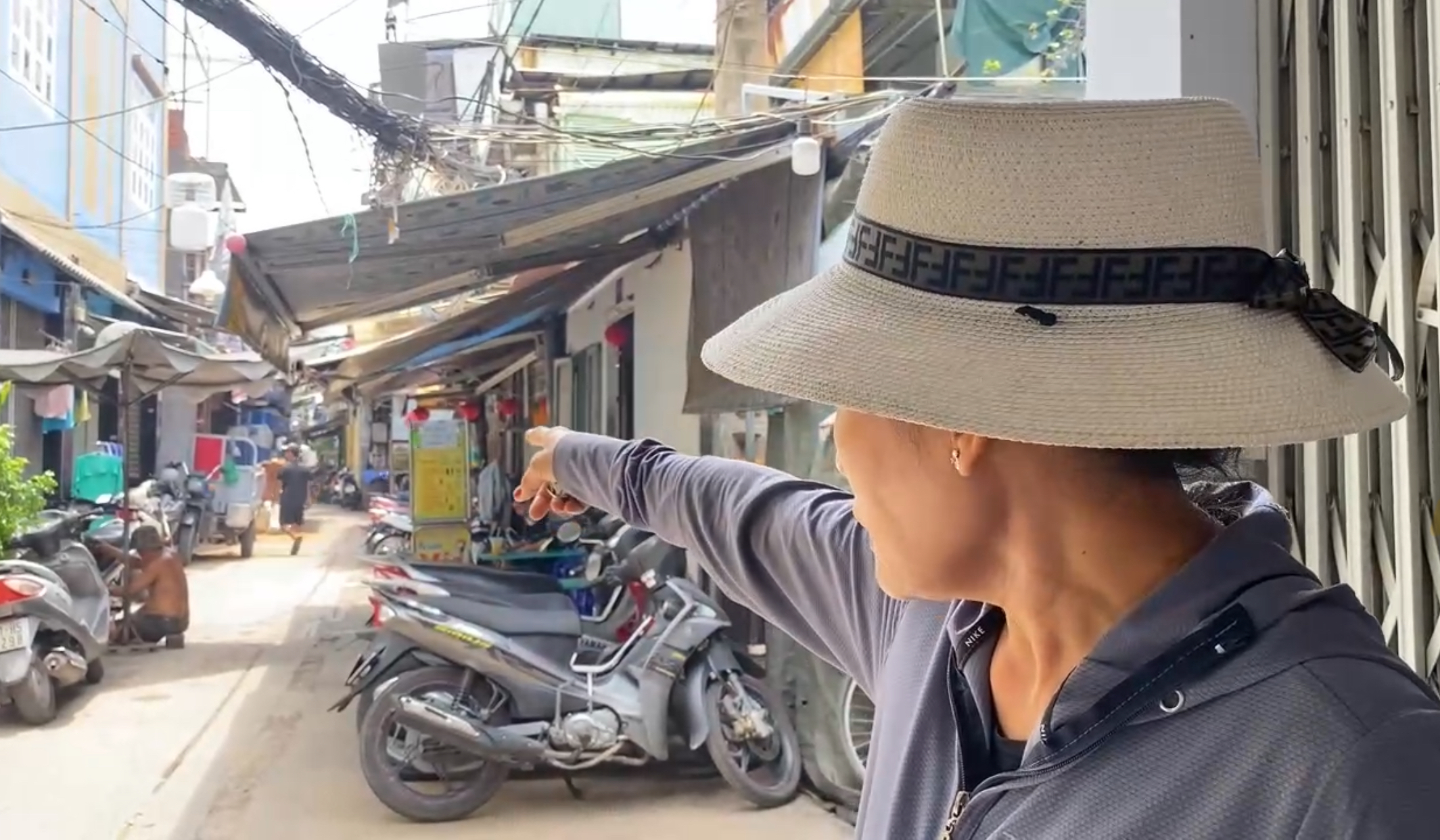 Người dân đổi đời sau khi hiến đất mở rộng hẻm: 'Mong giá đất tăng lên'- Ảnh 1.