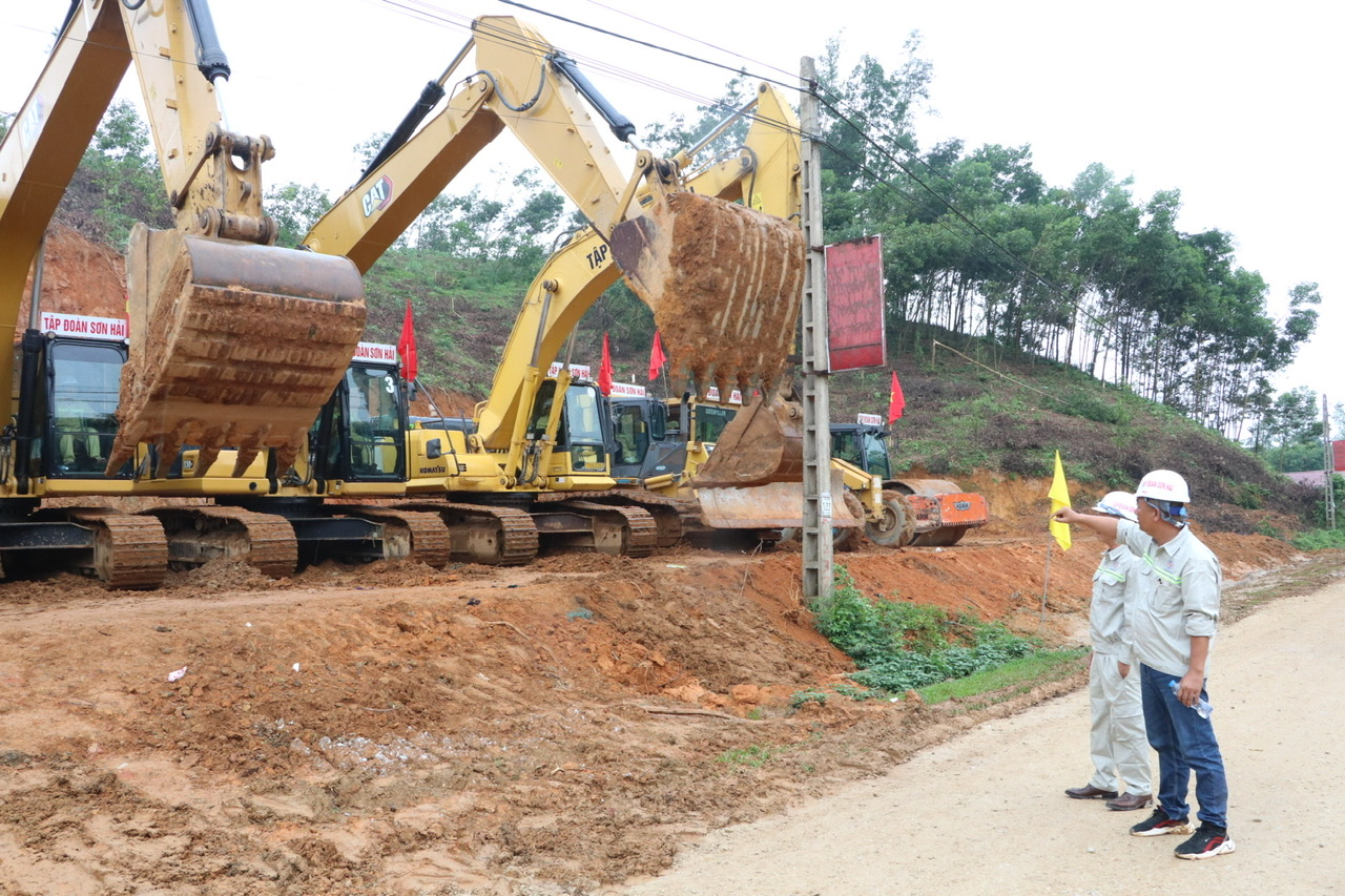 Đường Hồ Chí Minh dài 3.200 km cơ bản nối thông năm 2025- Ảnh 2.