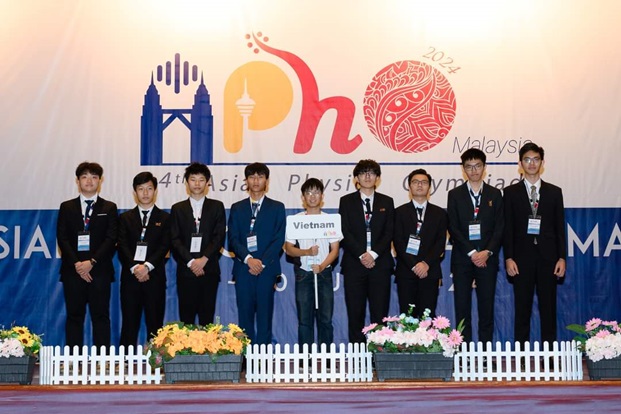 8/8 học sinh Việt Nam giành huy chương tại Olympic vật lý châu Á- Ảnh 1.
