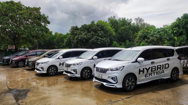 Loạt xe hybrid tại Việt Nam lại đua giảm giá- Ảnh 2.