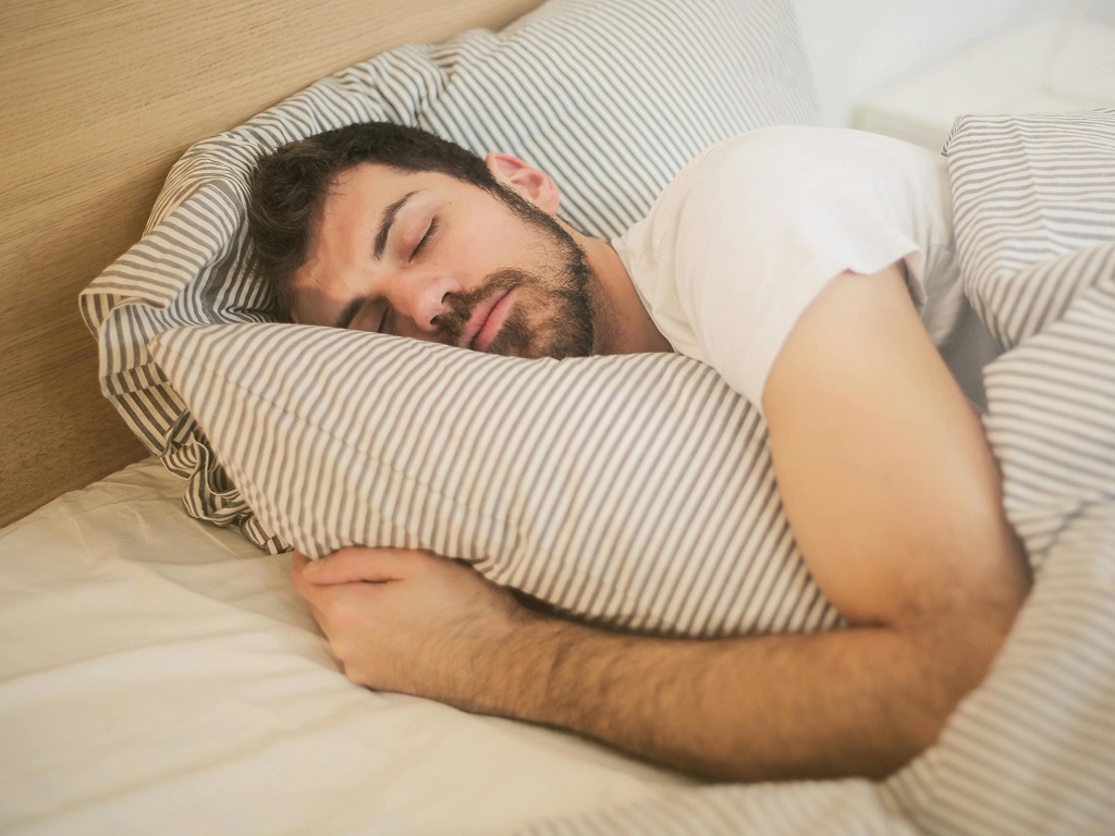 Bị huyết áp cao: Khi nào nên tránh ngủ nằm ngửa?- Ảnh 1. Bị huyết áp cao: Khi nào nên tránh ngủ nằm ngửa?- Ảnh 1.