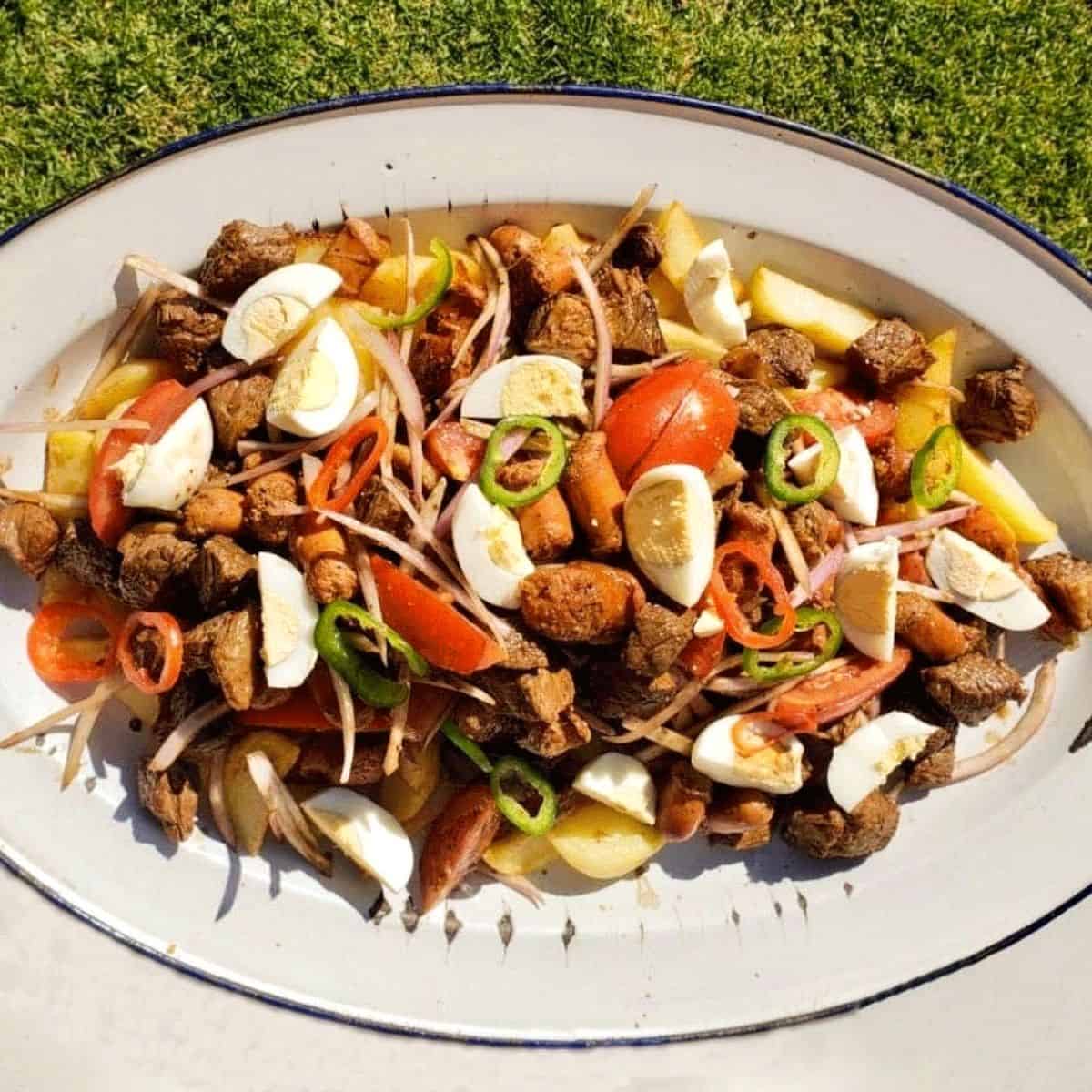 Những món ăn nhanh độc đáo và hấp dẫn tại Bolivia- Ảnh 1. Những món ăn nhanh độc đáo và hấp dẫn tại Bolivia- Ảnh 1.