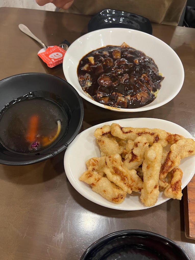 Những quán mì tương đen chuẩn vị Hàn được giới trẻ yêu thích tại TP.HCM- Ảnh 4. Những quán mì tương đen chuẩn vị Hàn được giới trẻ yêu thích tại TP.HCM- Ảnh 4.