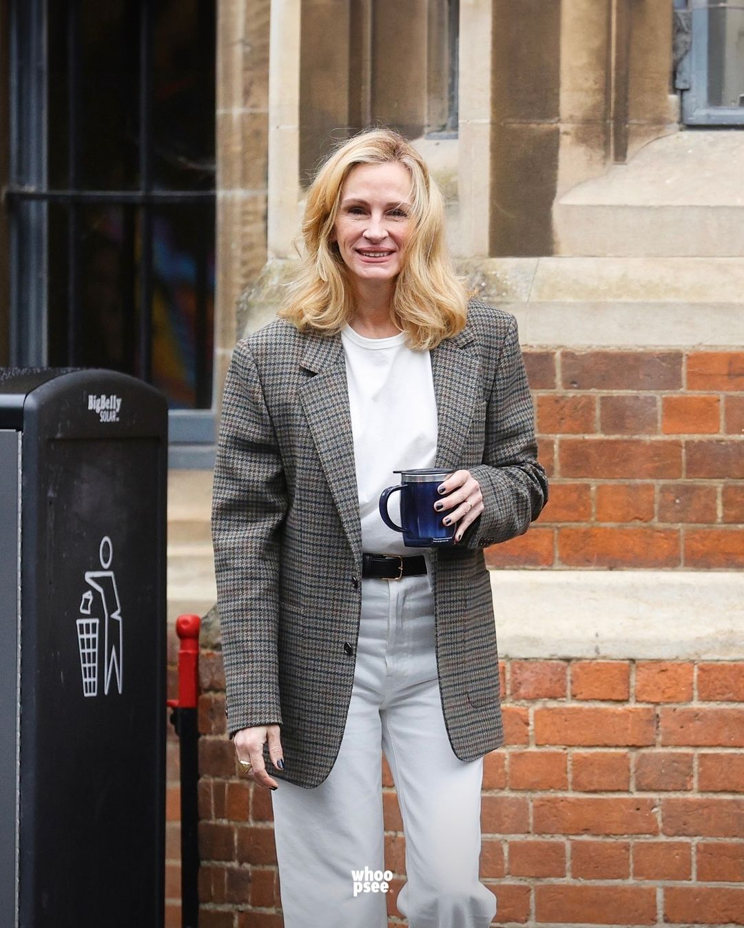 ម៉ូដបុរាណដើរពេញផ្លូវ - រូបថត ៧. Thời trang cổ điển chiếm sóng đường phố- Ảnh 7.