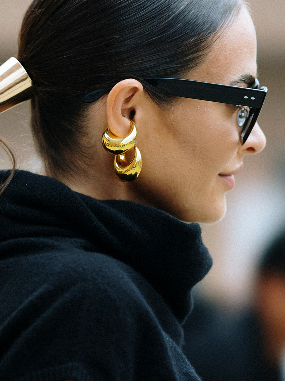 अपने पहनावे से मेल खाते झुमके चुनें, फैशनिस्टा बनने का पहला कदम - फोटो 7. Chọn khuyên tai phù hợp với trang phục, bước một trở thành tín đồ sành điệu- Ảnh 7.