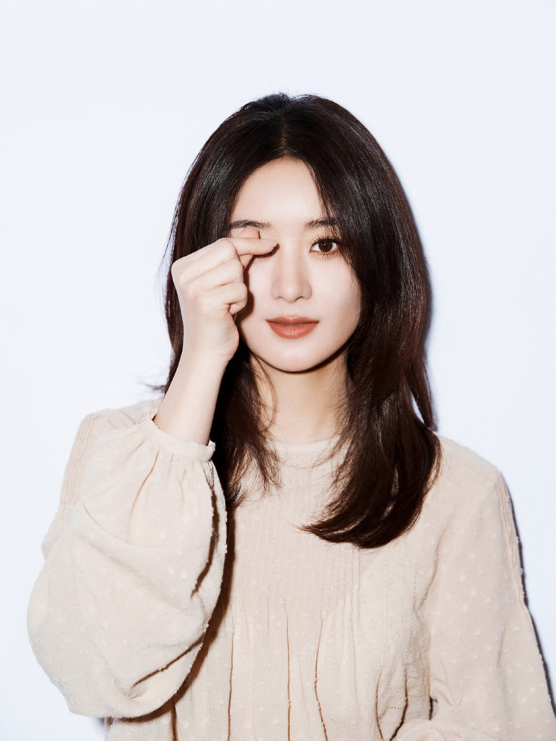 Trieu Le Dinh caused a stir with her summer wardrobe when she visibly gained weight - Photo 11. Triệu Lệ Dĩnh gây sốt với tủ đồ ngày hè khi lên cân trông thấy- Ảnh 11.