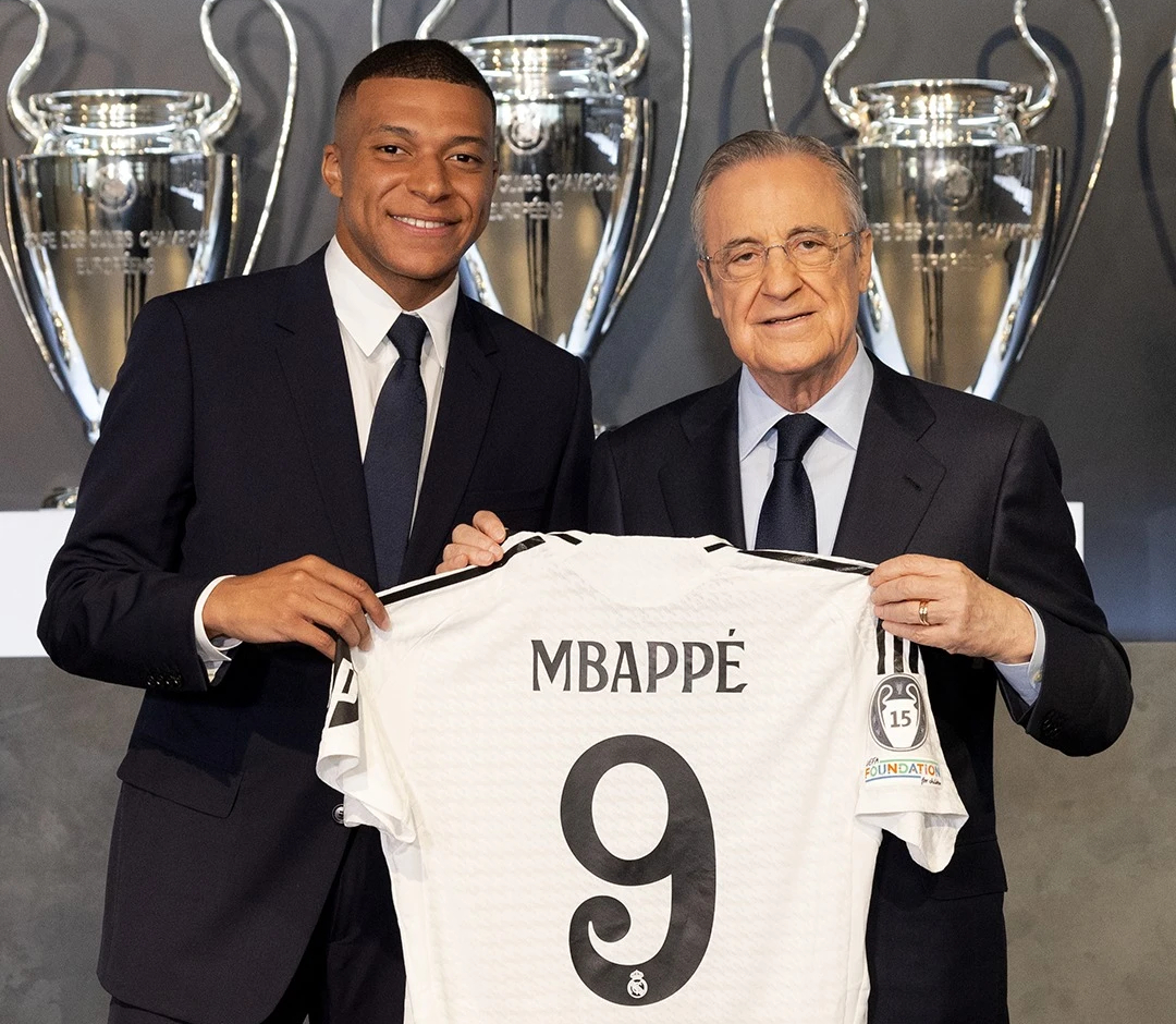 Mbappe giúp Real Madrid 'cháy hàng' áo đấu, muốn ôm thần tượng Ronaldo