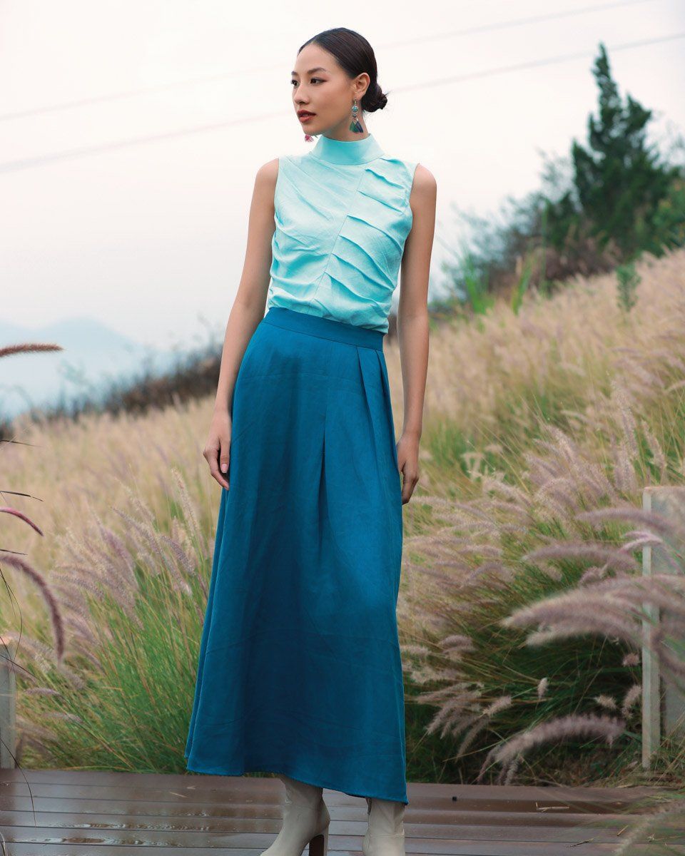 কাজে যেতে বা বাইরে যেতে, এই শার্ট এবং স্কার্টের কম্বোটি পরে নিজেকে আলাদা করে তুলুন - ছবি ৯। Đi làm, xuống phố đều nổi bật với cặp đôi áo và chân váy- Ảnh 9.