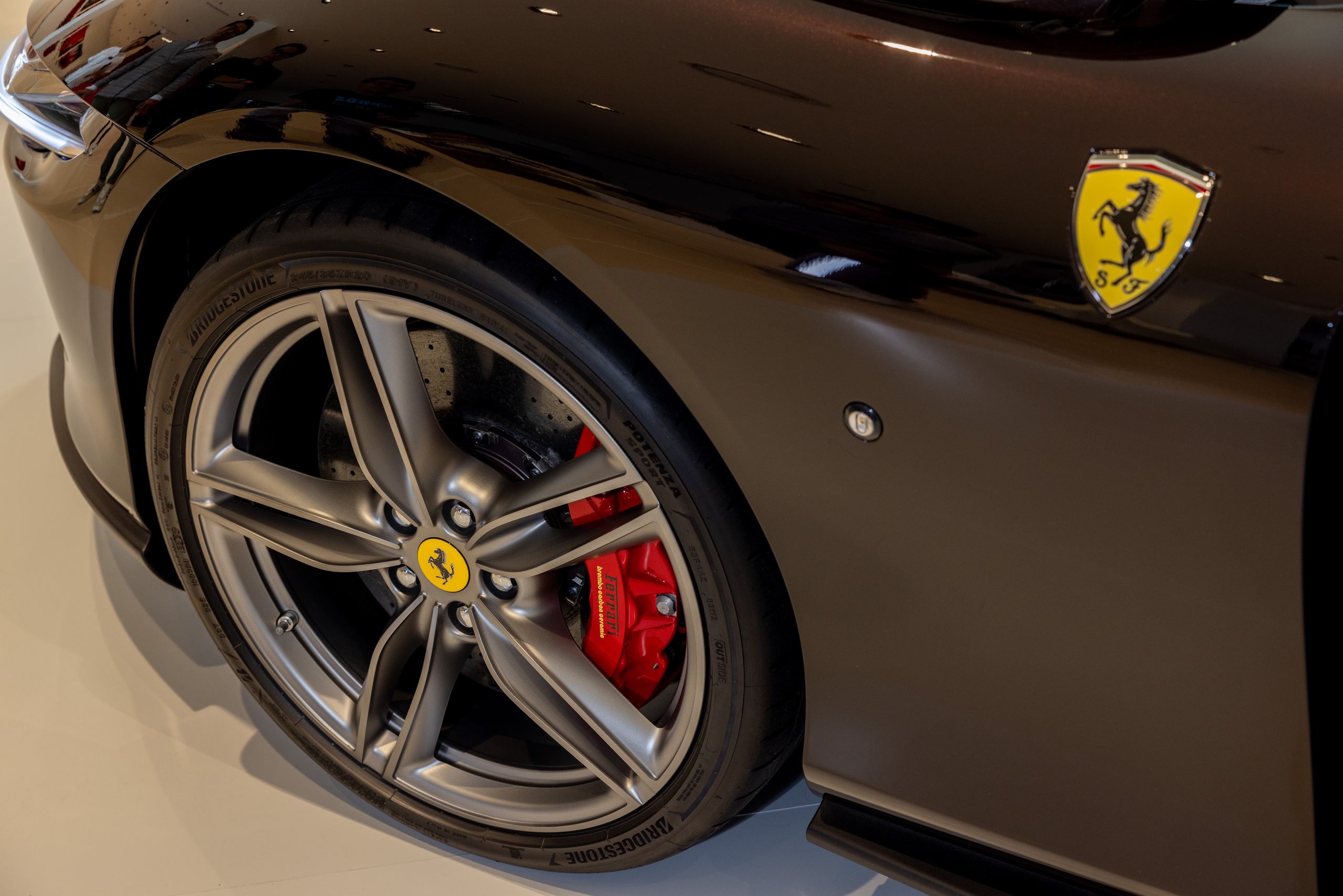 Các hãng xe gắn liền với hình ảnh loài ngựa: Biểu tượng sức mạnh, tốc độ- Ảnh 1. Các hãng xe gắn liền với hình ảnh loài ngựa: Biểu tượng sức mạnh, tốc độ- Ảnh 1.