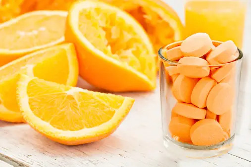 Phát hiện loại vitamin quen dùng có thể làm chết tế bào khối u- Ảnh 1.