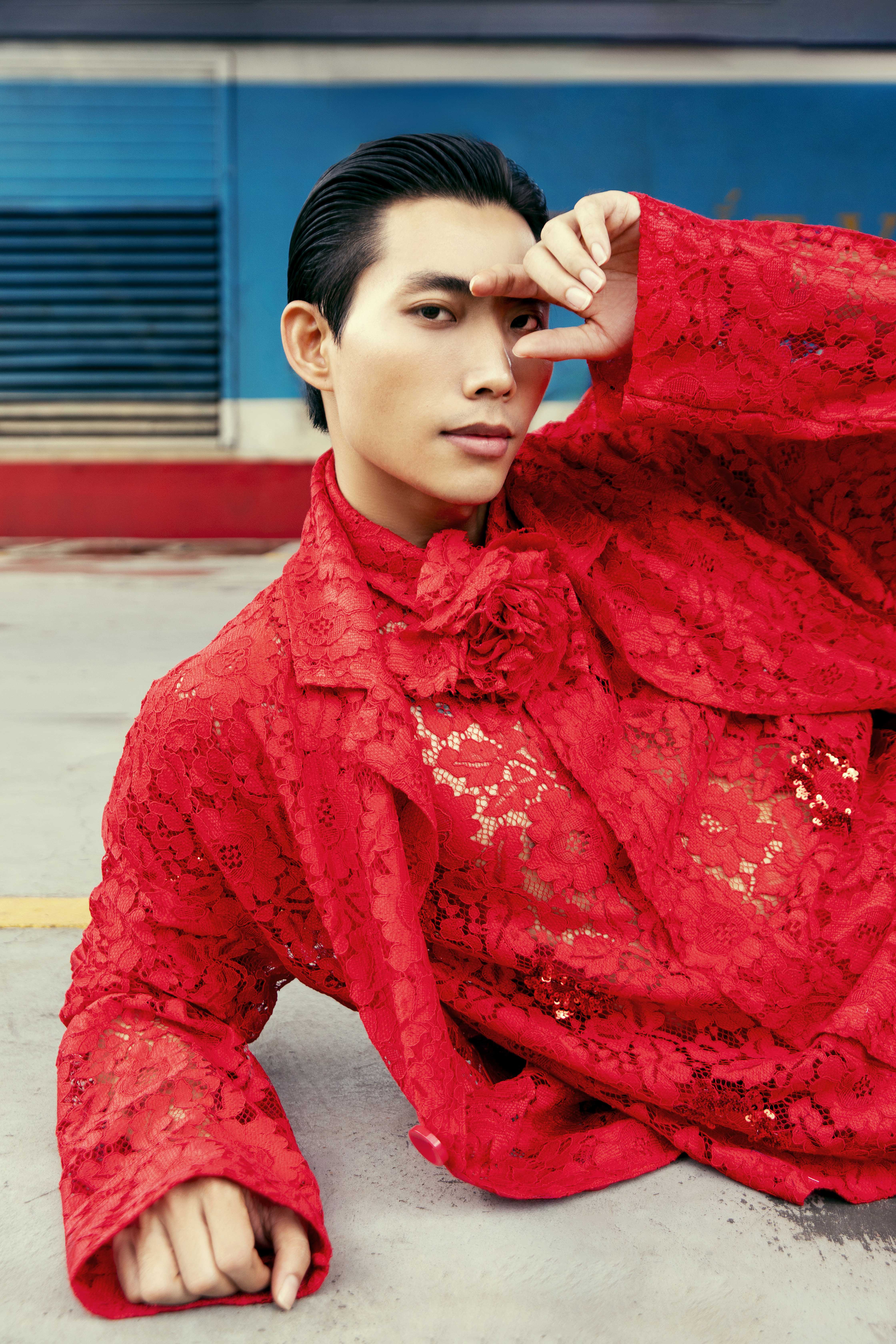 Vu Ngoc Tu und Dinh Truong Tung machen mit Modefotos Werbung für den Bahnhof Saigon – Foto 10. Vũ Ngọc Tú, Đinh Trường Tùng quảng bá ga Sài Gòn qua bộ ảnh thời trang- Ảnh 10.