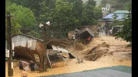Thanh Hóa: Mưa lũ do bão số 2 gây hư hỏng nhiều nhà dân- Ảnh 1. Thanh Hóa: Mưa lũ do bão số 2 gây hư hỏng nhiều nhà dân- Ảnh 1.