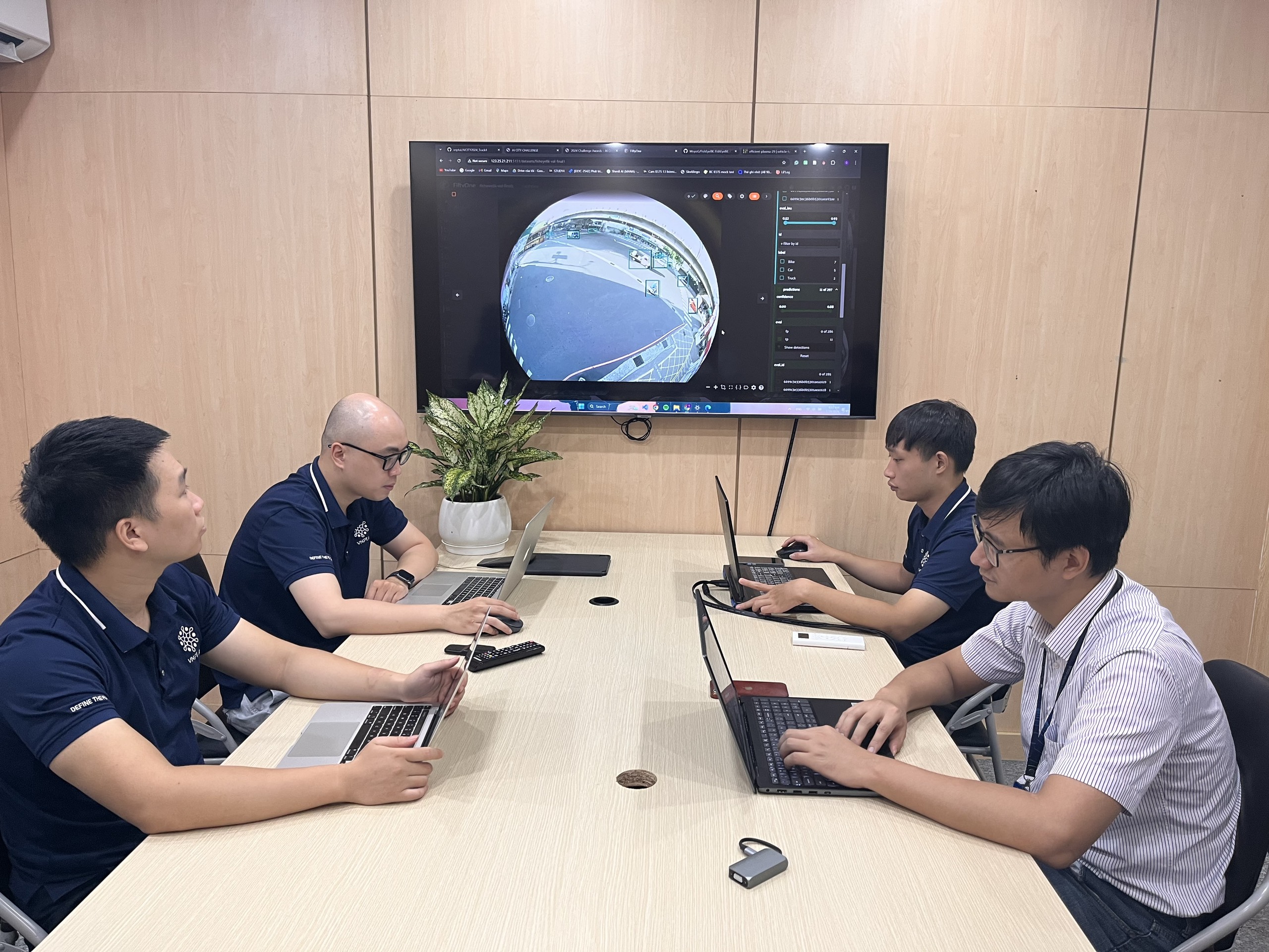 VNPT 'cắm cờ Việt Nam' trên bản đồ trí tuệ nhân tạo thế giới- Ảnh 1. VNPT 'cắm cờ Việt Nam' trên bản đồ trí tuệ nhân tạo thế giới- Ảnh 1.