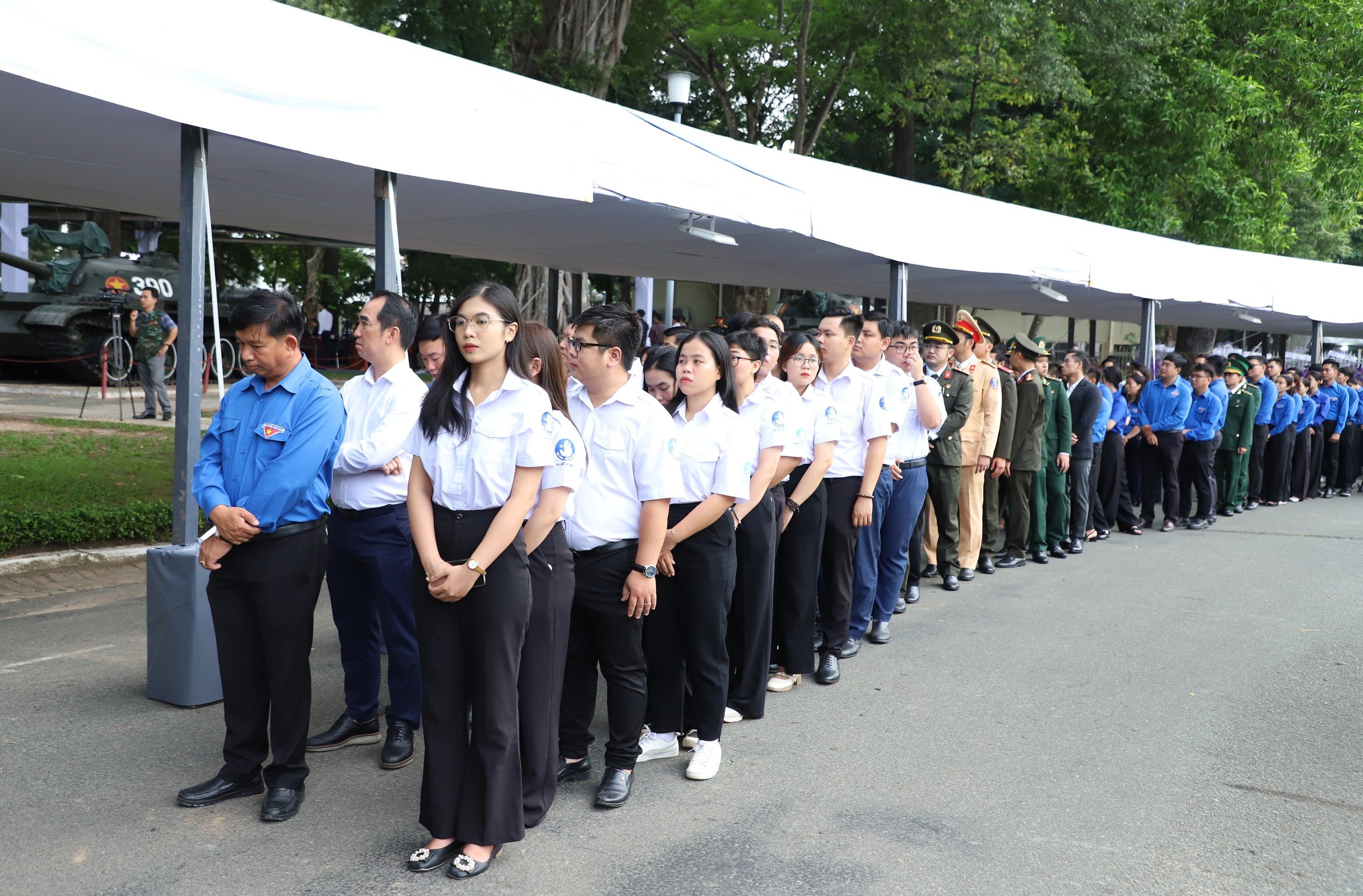 Hình ảnh xúc động lễ viếng Tổng Bí thư Nguyễn Phú Trọng tại Hội trường Thống Nhất- Ảnh 10.