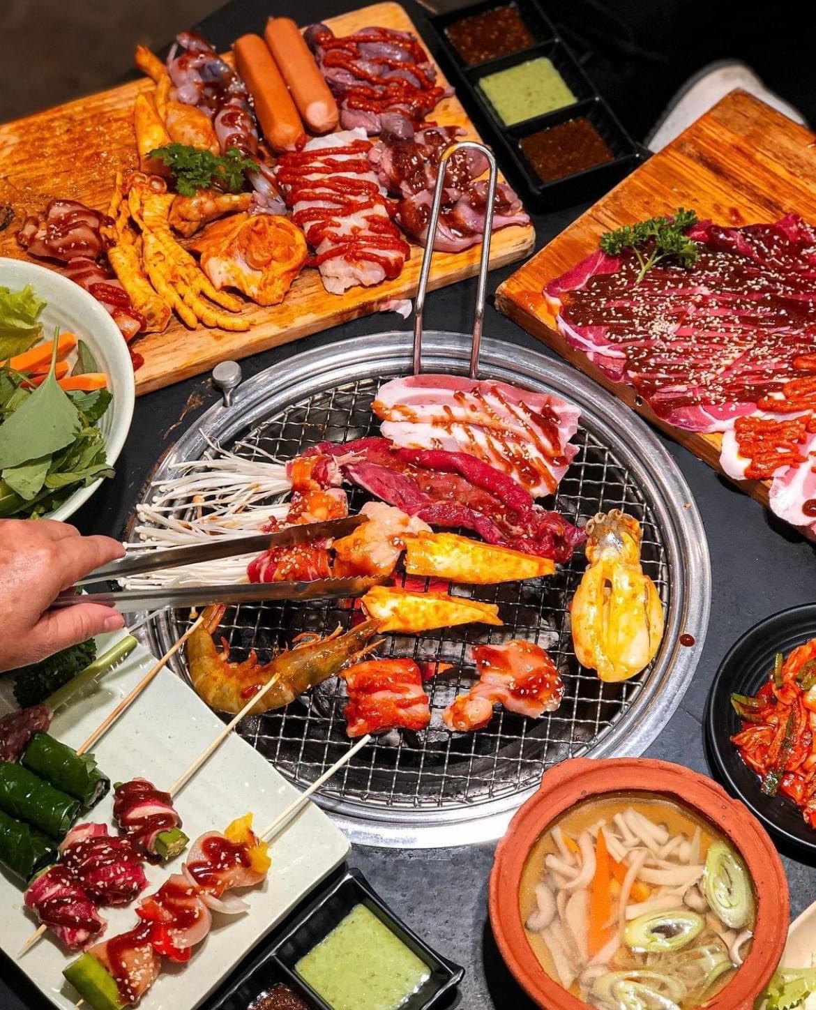 สัมผัสประสบการณ์ร้านอาหารวิวป่าอันแสนงดงามในเมืองดาลัต - ภาพที่ 5 Trải nghiệm những quán ăn view rừng tại Đà lạt cực kỳ thơ mộng- Ảnh 5.