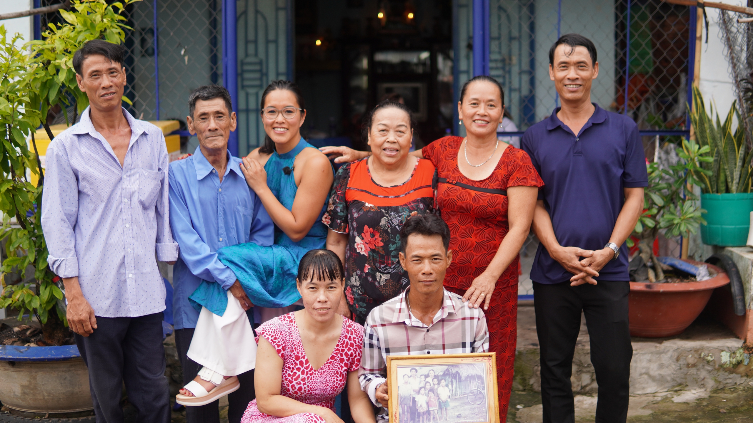 Cô gái Pháp trở về trong vòng tay cha mẹ ruột sau 30 năm: Cuộc hội ngộ nhiều cảm xúc- Ảnh 6.