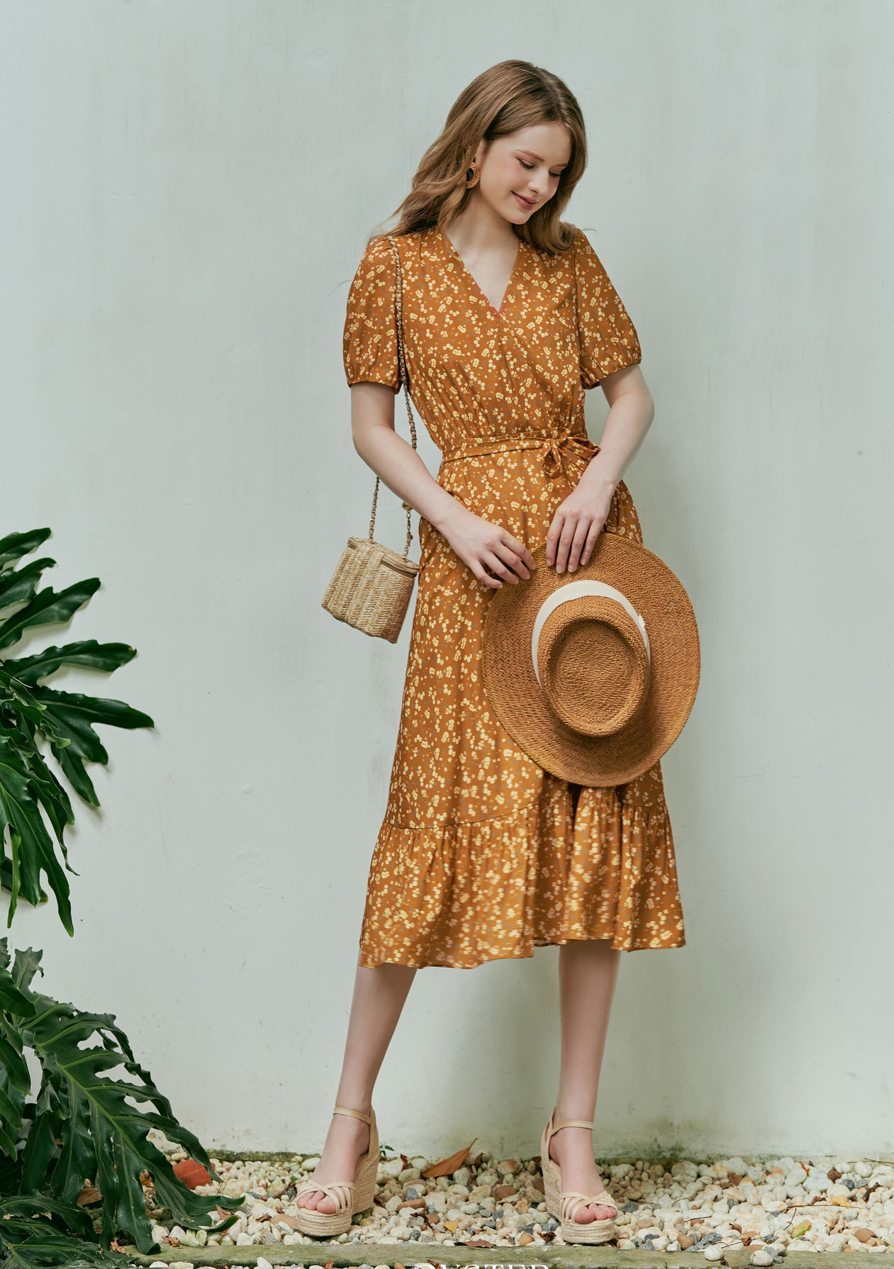 ໃສ່ສິ້ນ midi, ງາມຈາກຫ້ອງການກັບຖະຫນົນ - ຮູບ 4. Mặc váy midi, đẹp từ công sở đến dạo phố- Ảnh 4.