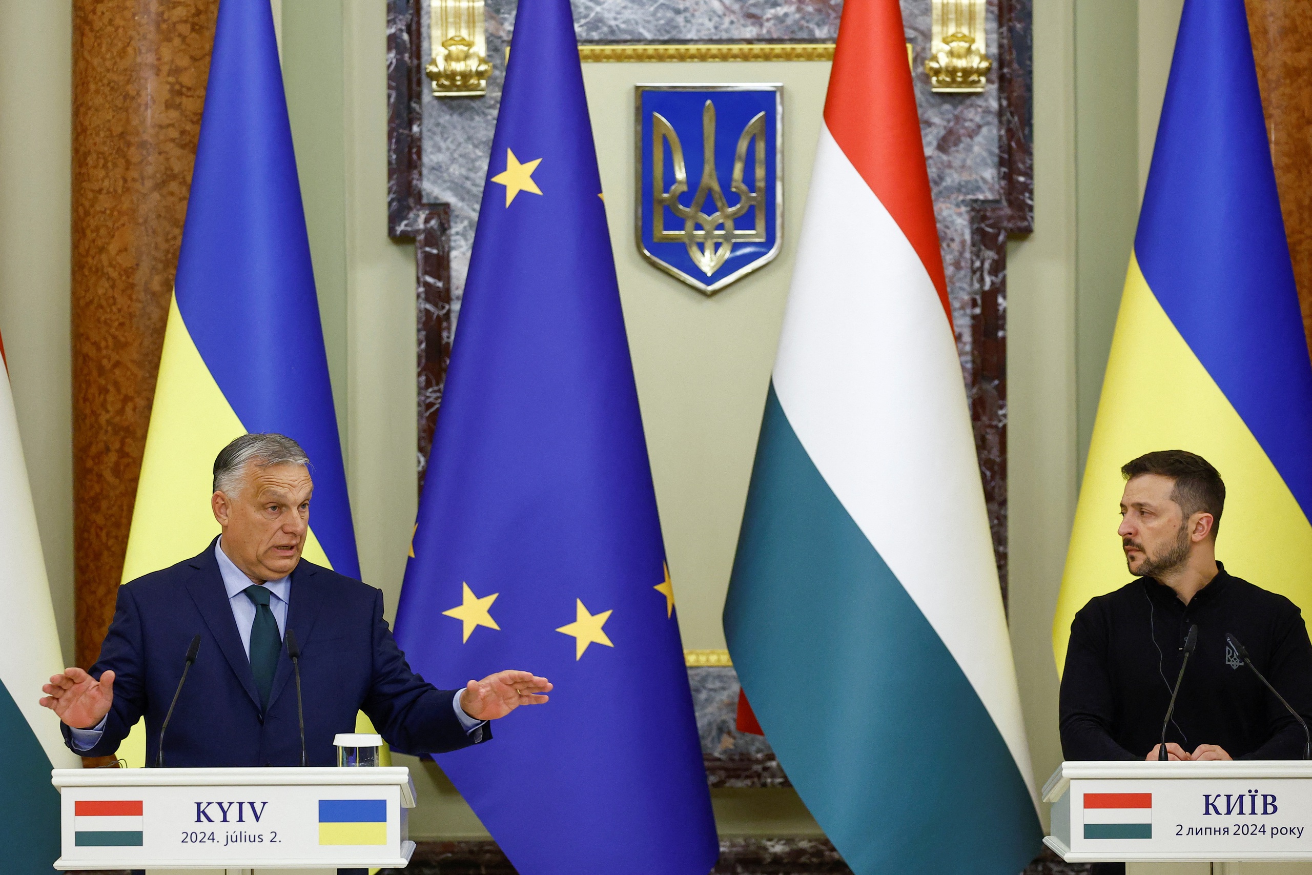 Đến Kyiv, thủ tướng Hungary đề xuất ngừng bắn để hòa đàm- Ảnh 1.