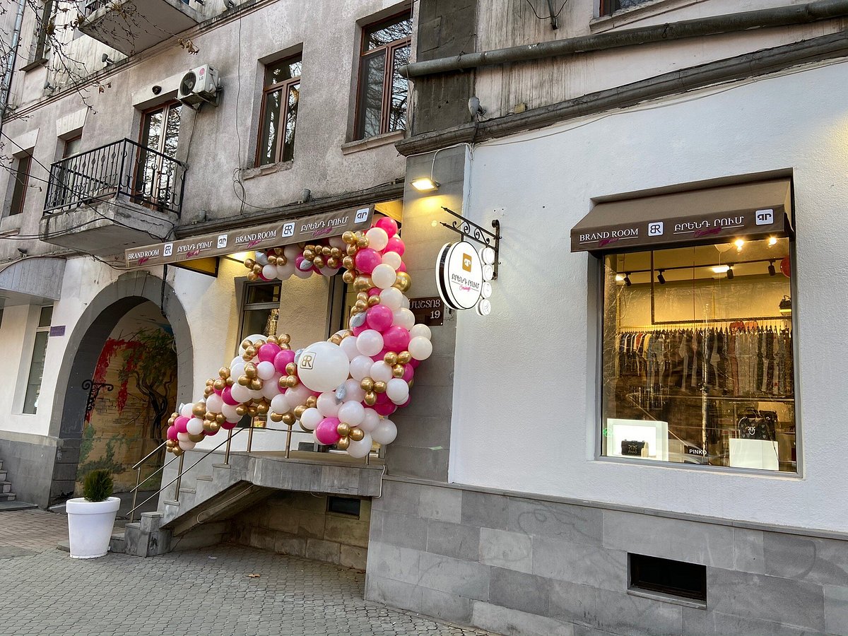 ដំណើរកម្សាន្តទិញទំនិញដ៏គួរឱ្យរំភើបនៅប្រទេសអាមេនី - រូបថត 2 ។ Hành trình mua sắm thú vị tại Armenia- Ảnh 2.